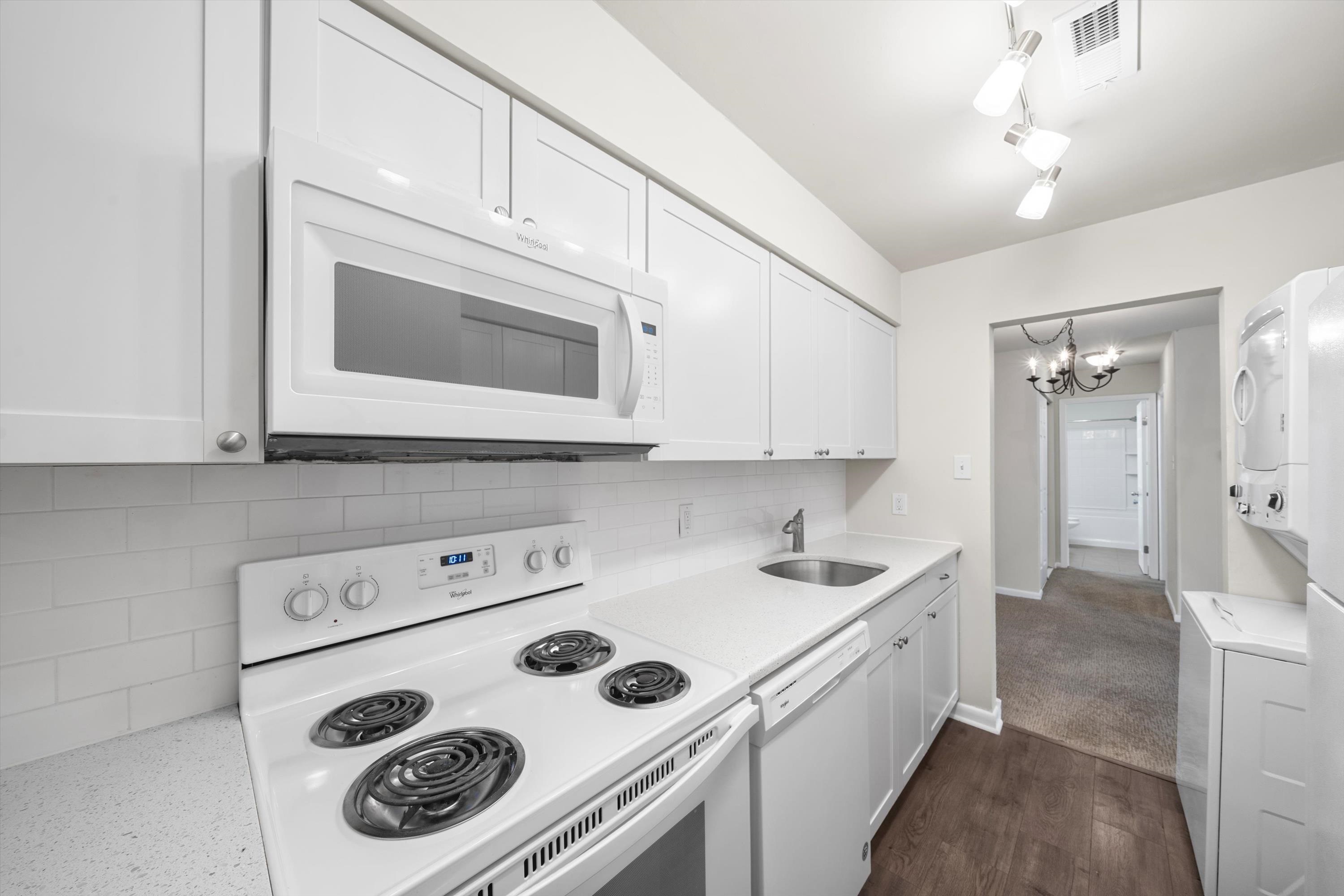 261182 | Photo 12