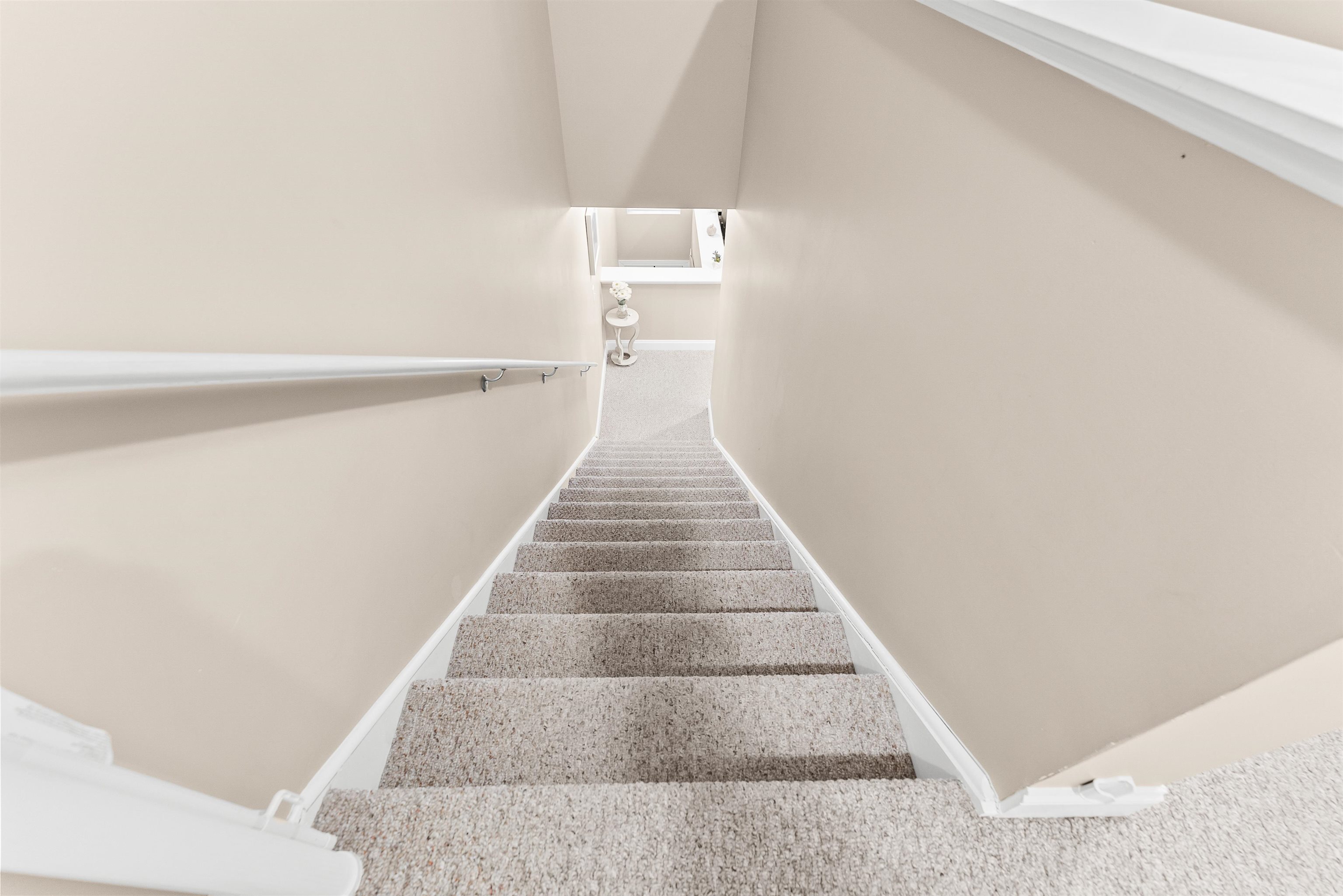 261250 | Photo 23
