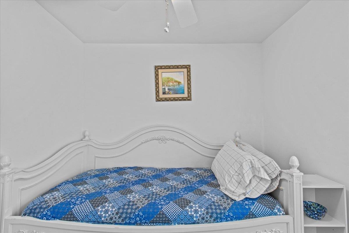 261275 | Photo 21