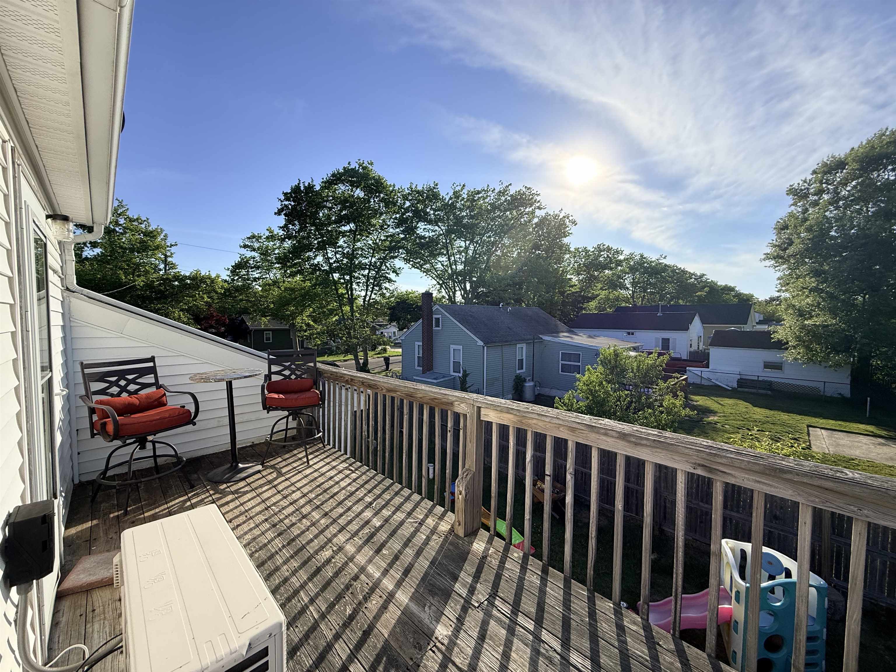 110 Bucknell Avenue - Picture 1