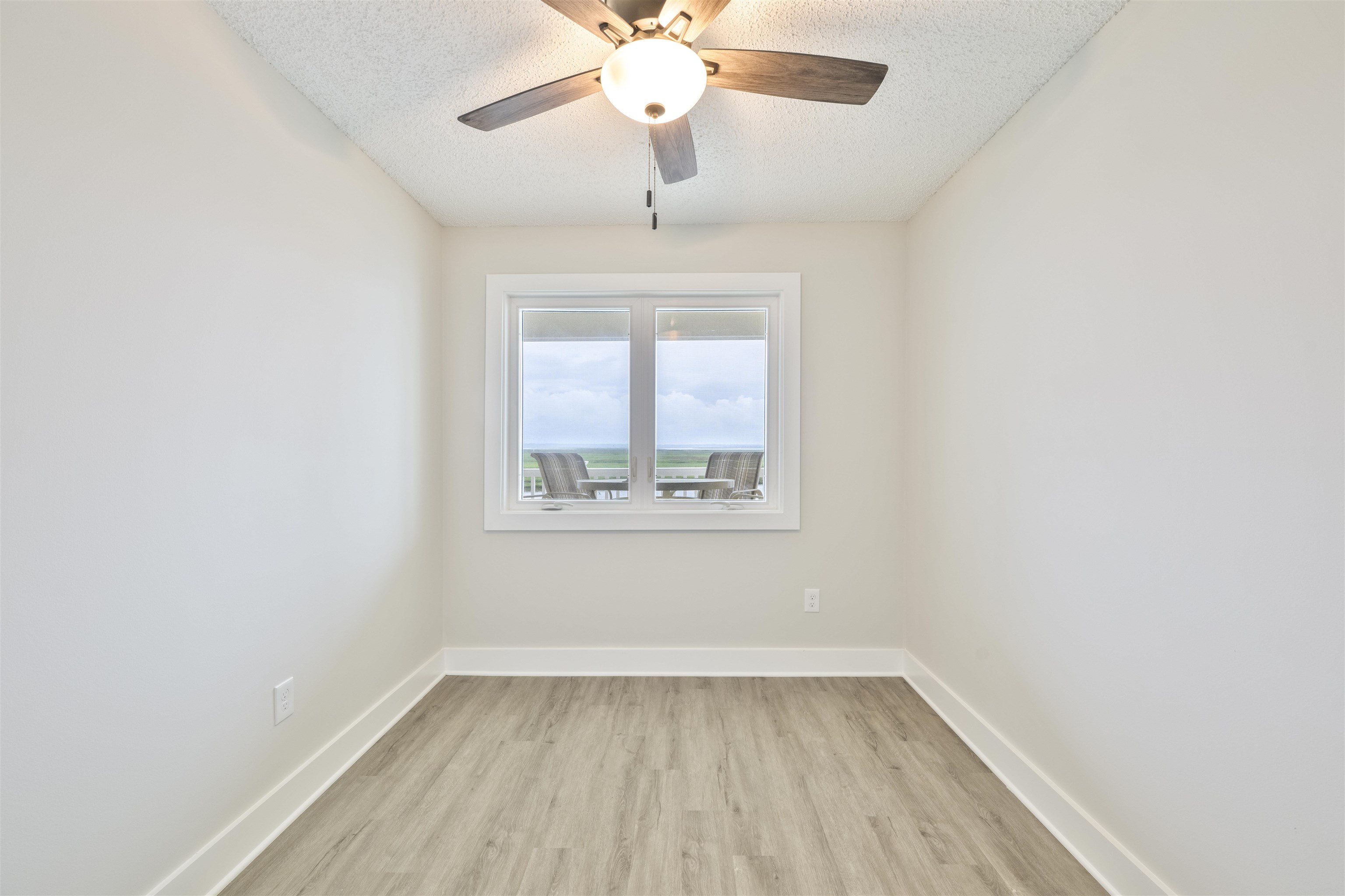 261320 | Photo 22