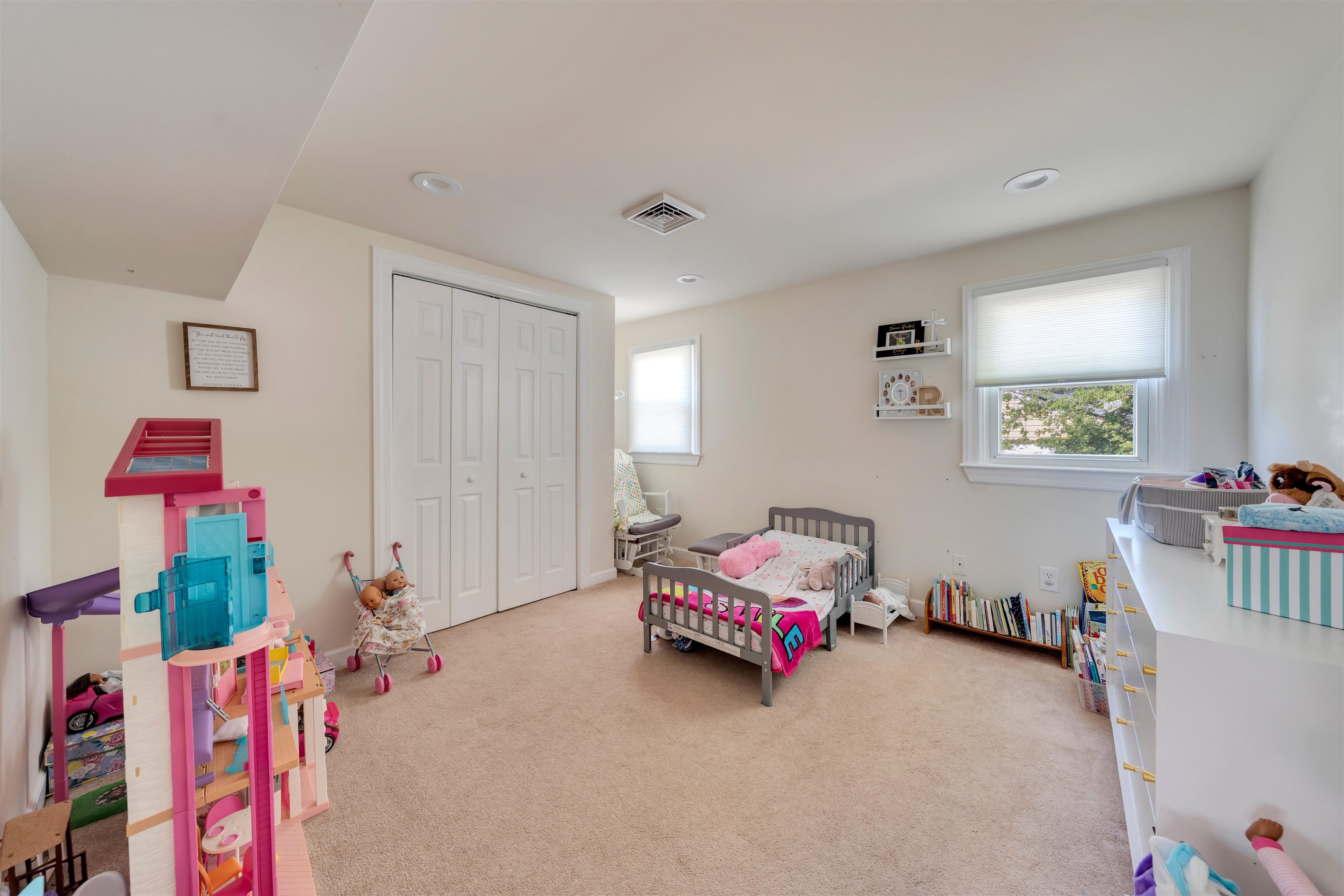 261350 | Photo 26
