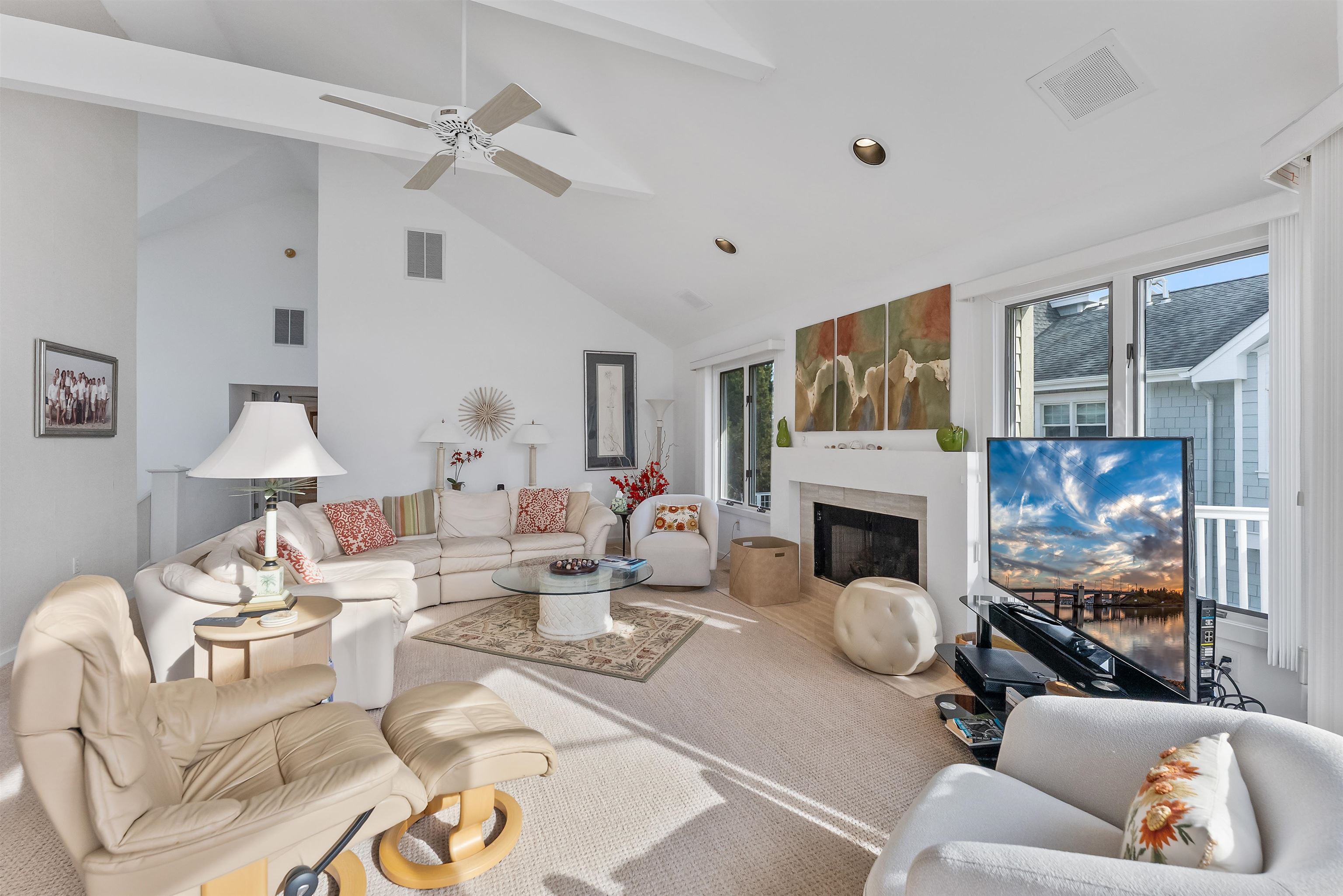 261365 | Photo 25