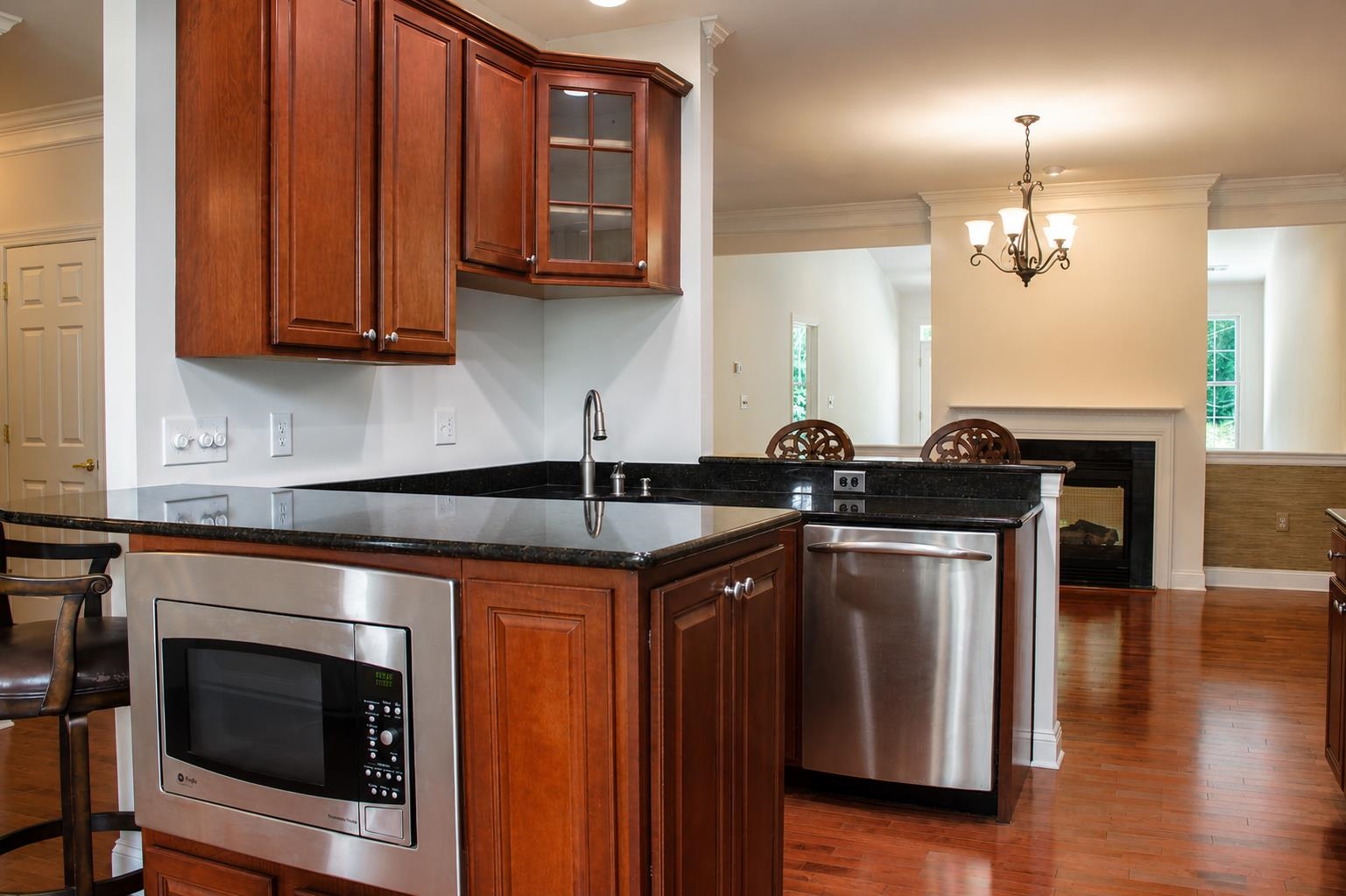 308 Osprey Court - Picture 4