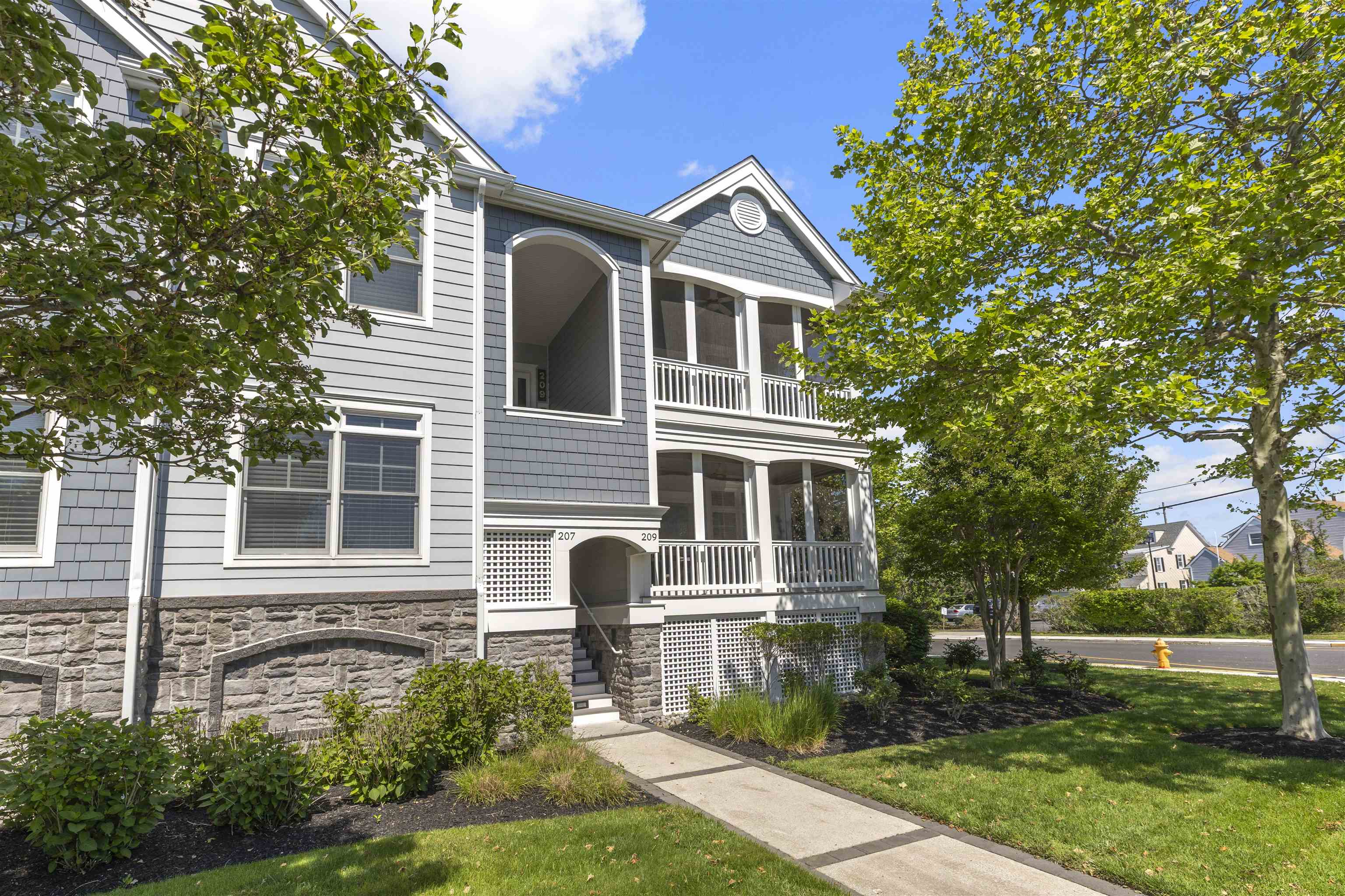 Featured Property 209 Park Boulevard 209