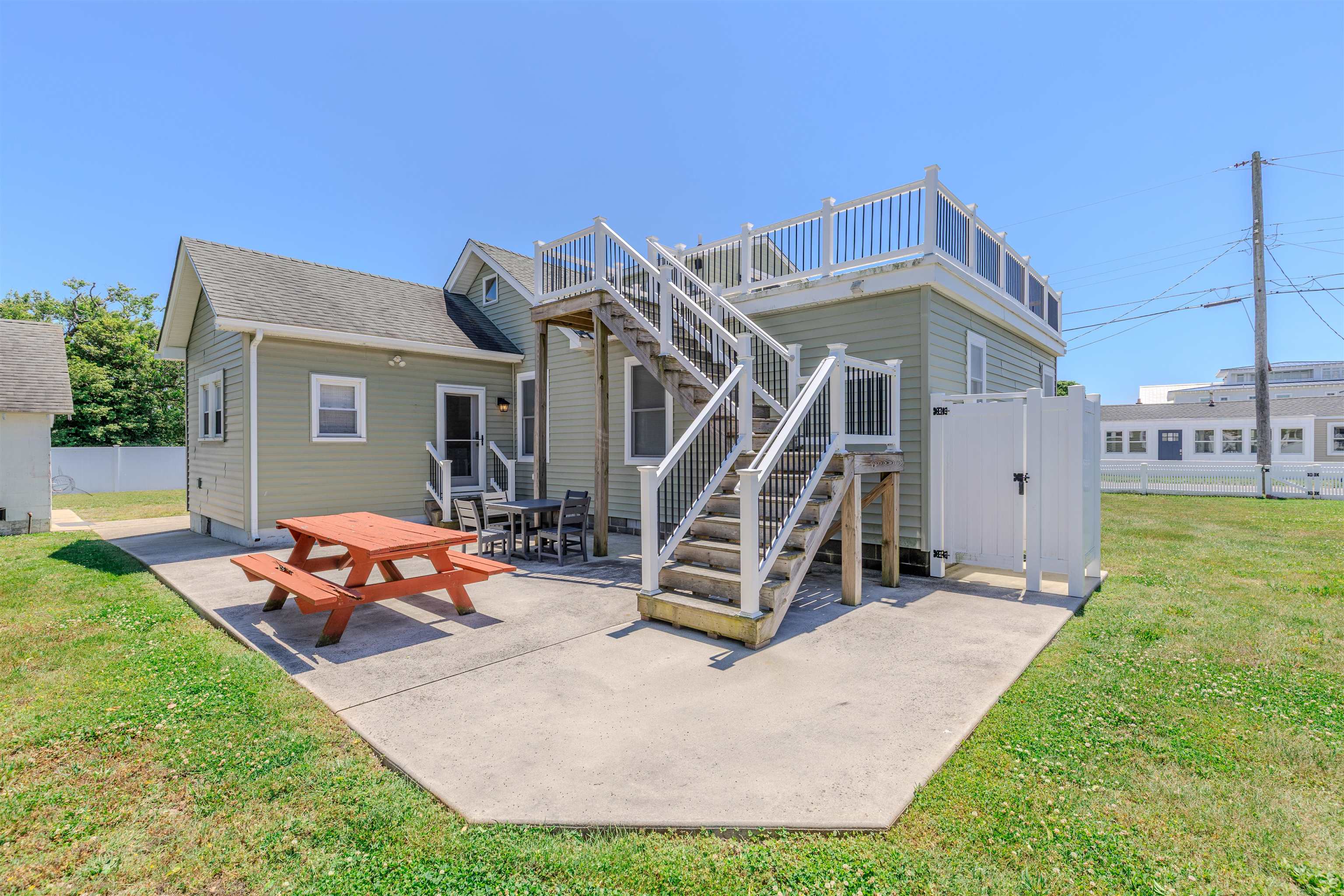1 Englewood Road - Picture 40