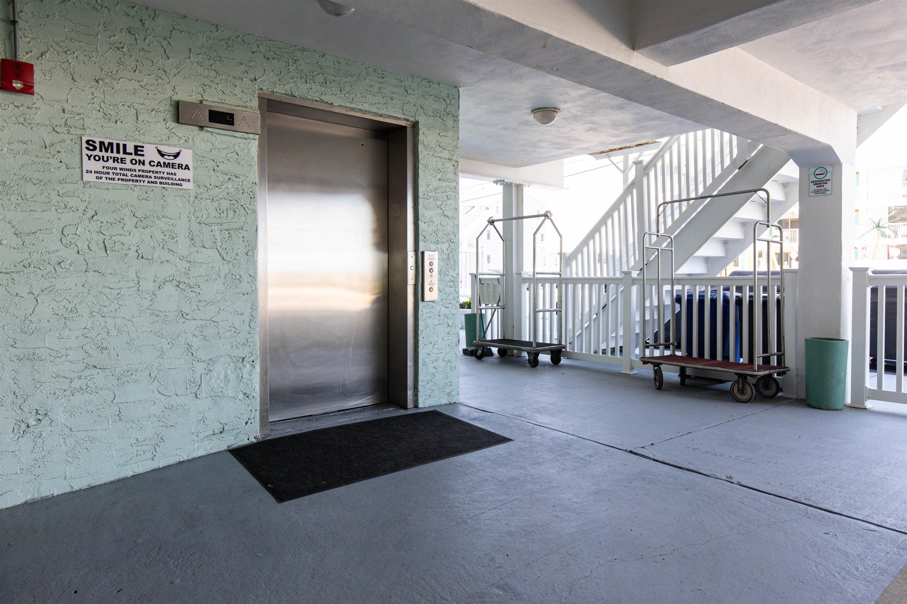 261403 | Photo 23