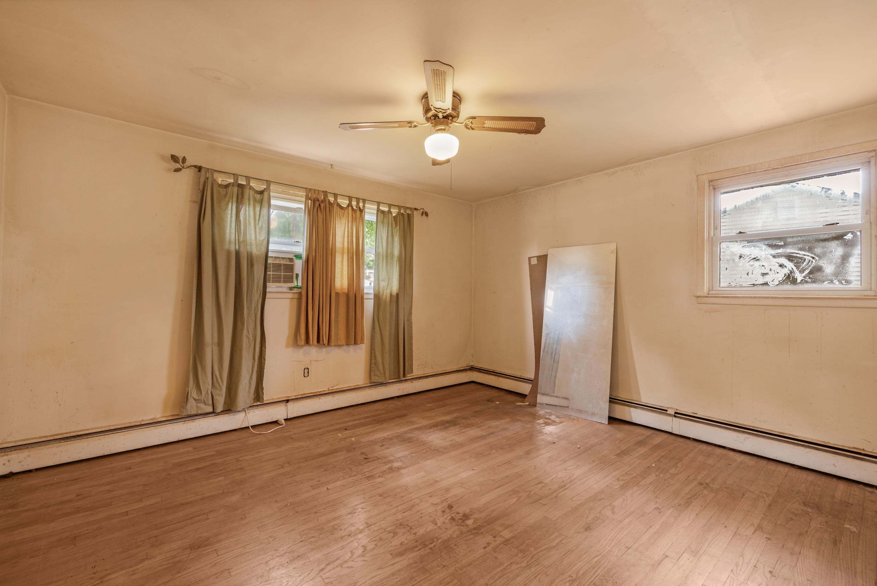 261411 | Photo 11