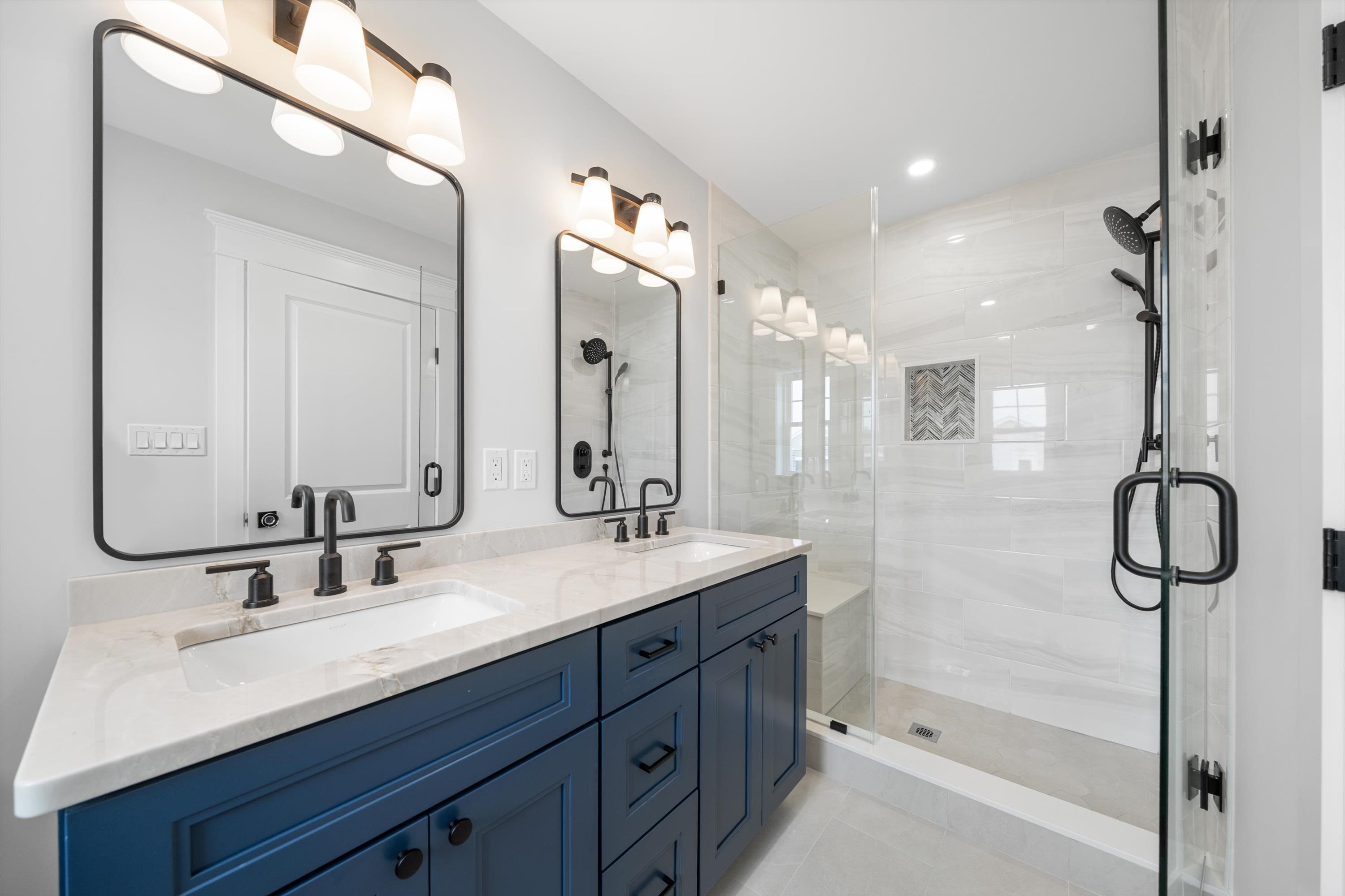 410 E 15th Avenue - Picture 9