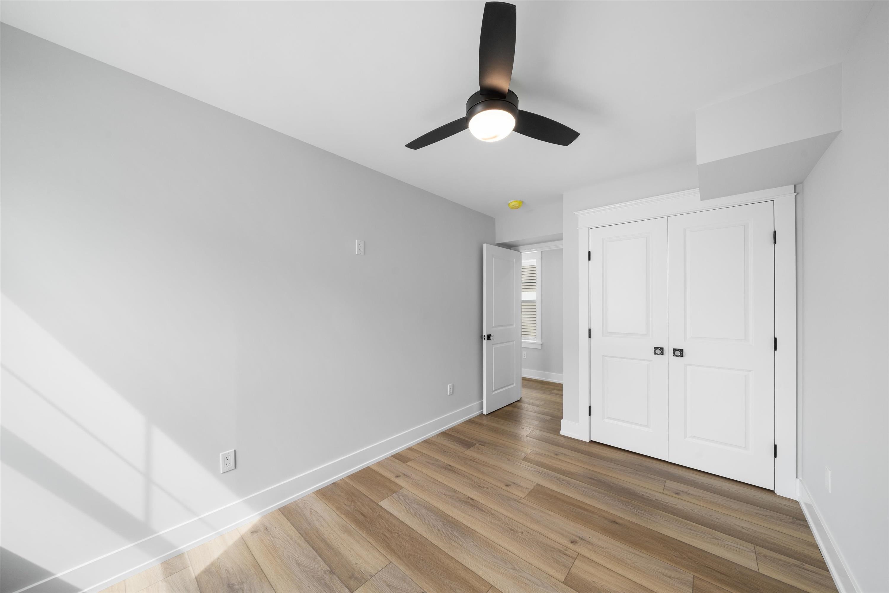 410 E 15th Avenue - Picture 10