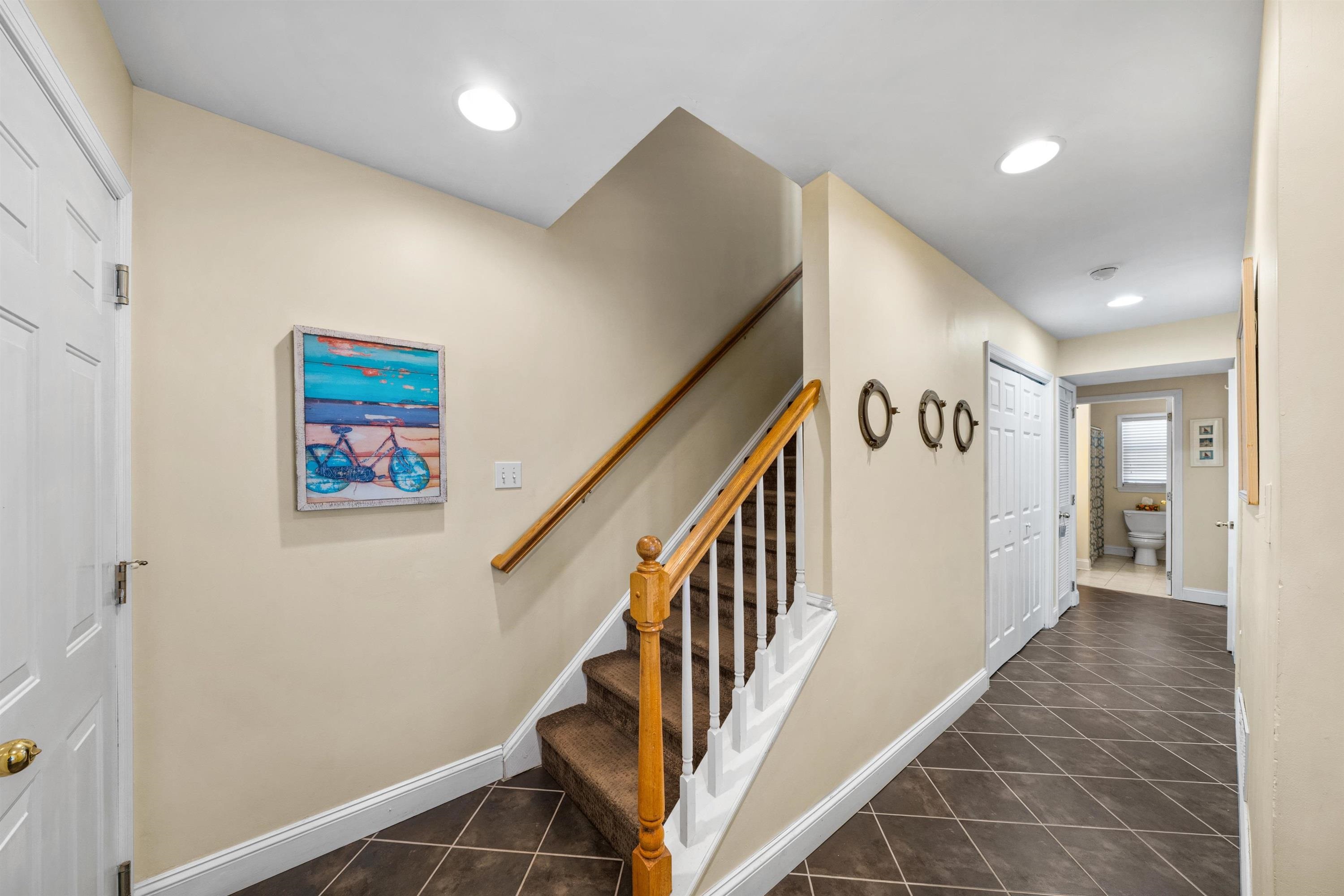 143 46th Street - Picture 2
