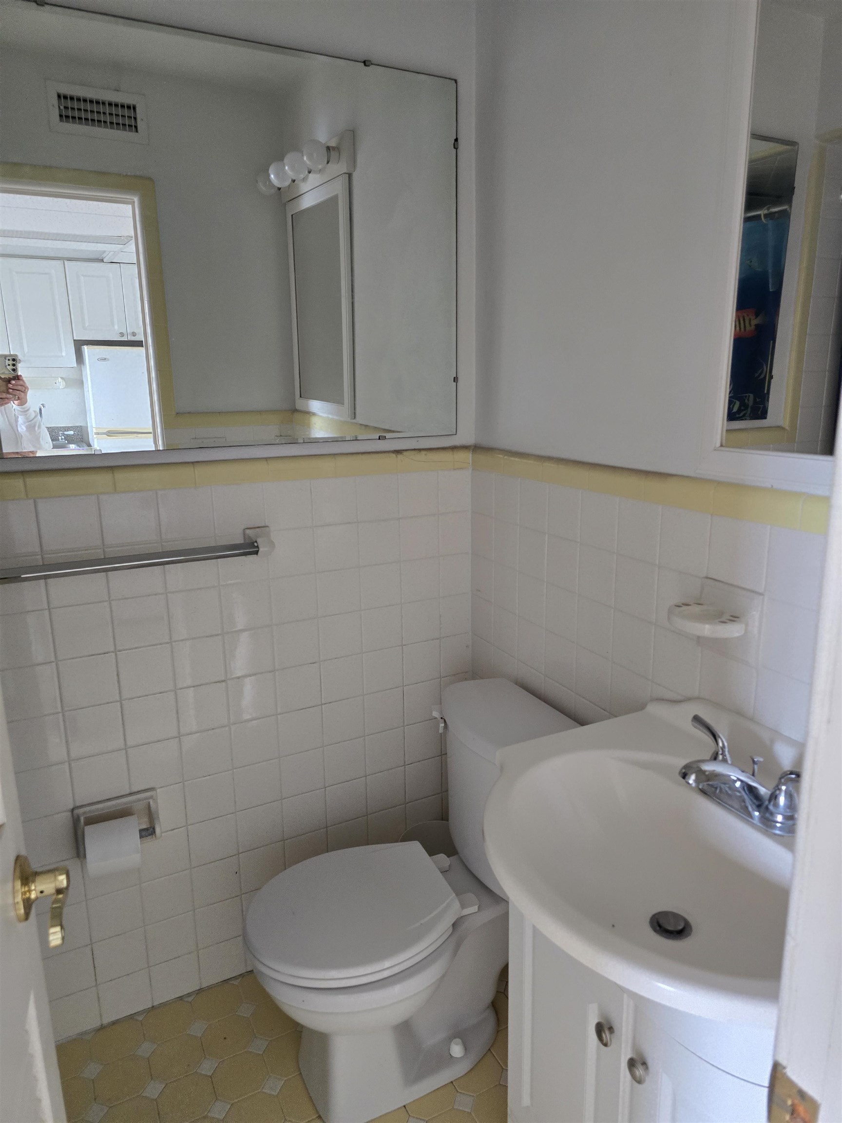 261451 | Photo 11
