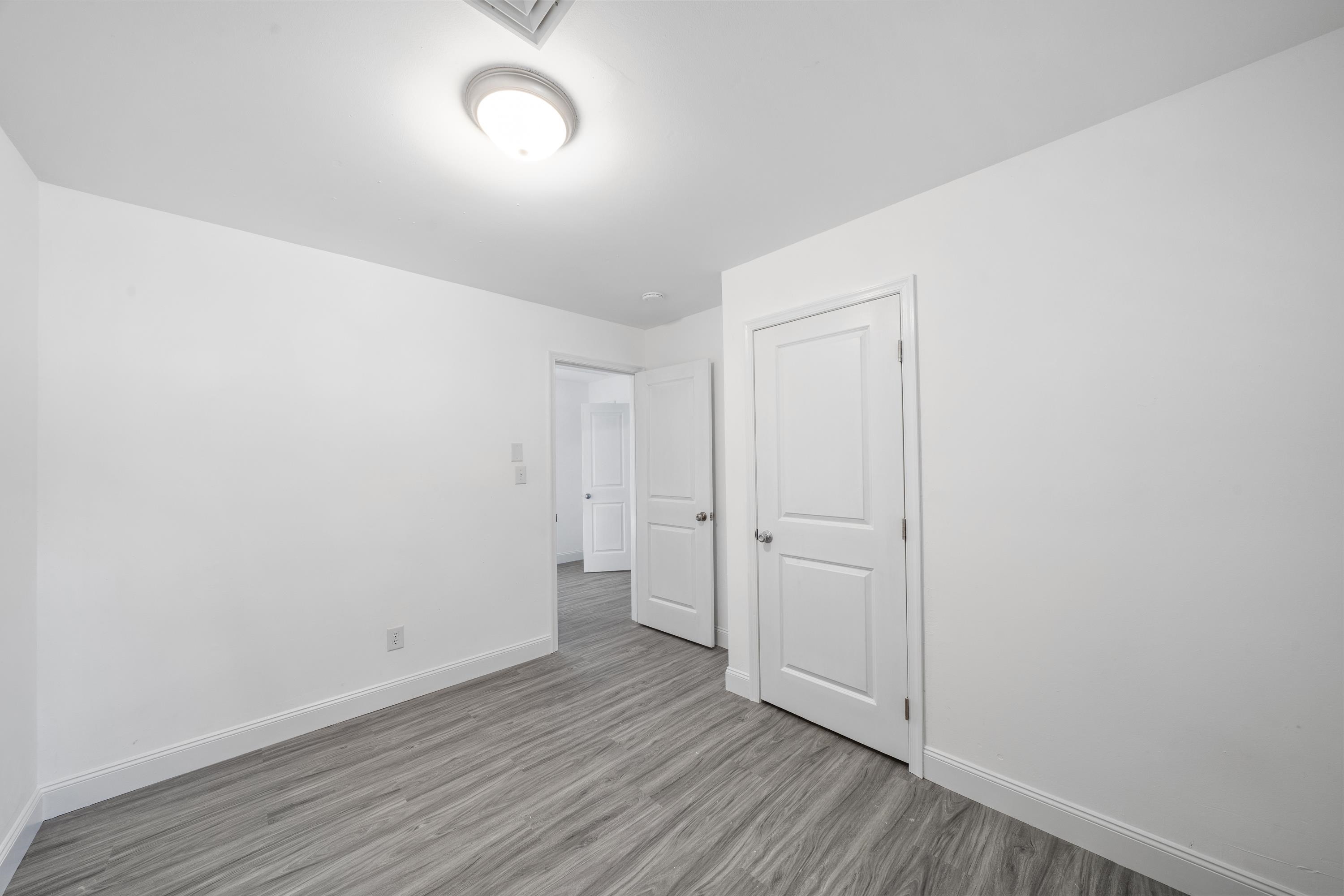 261491 | Photo 21
