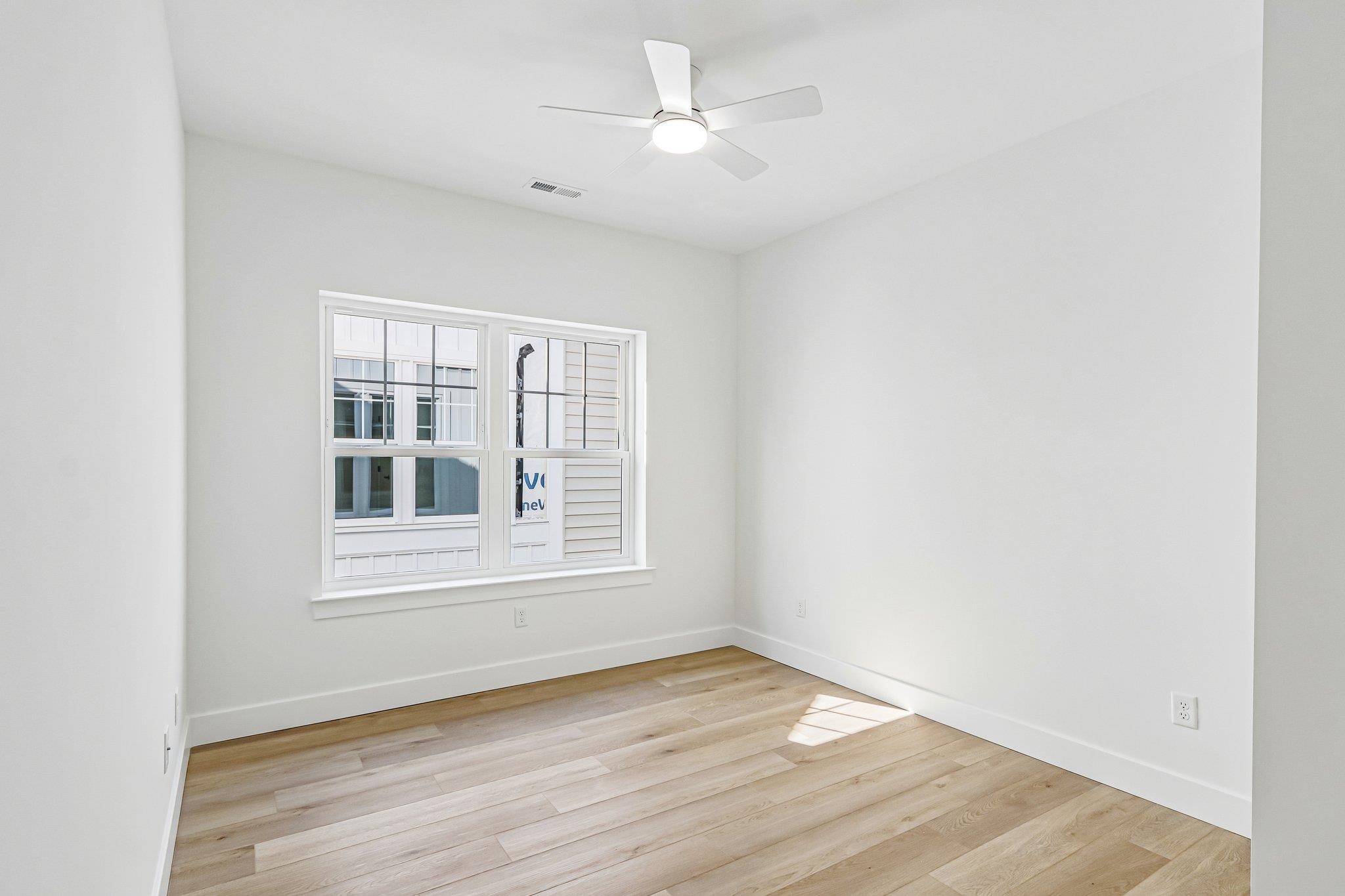261507 | Photo 21