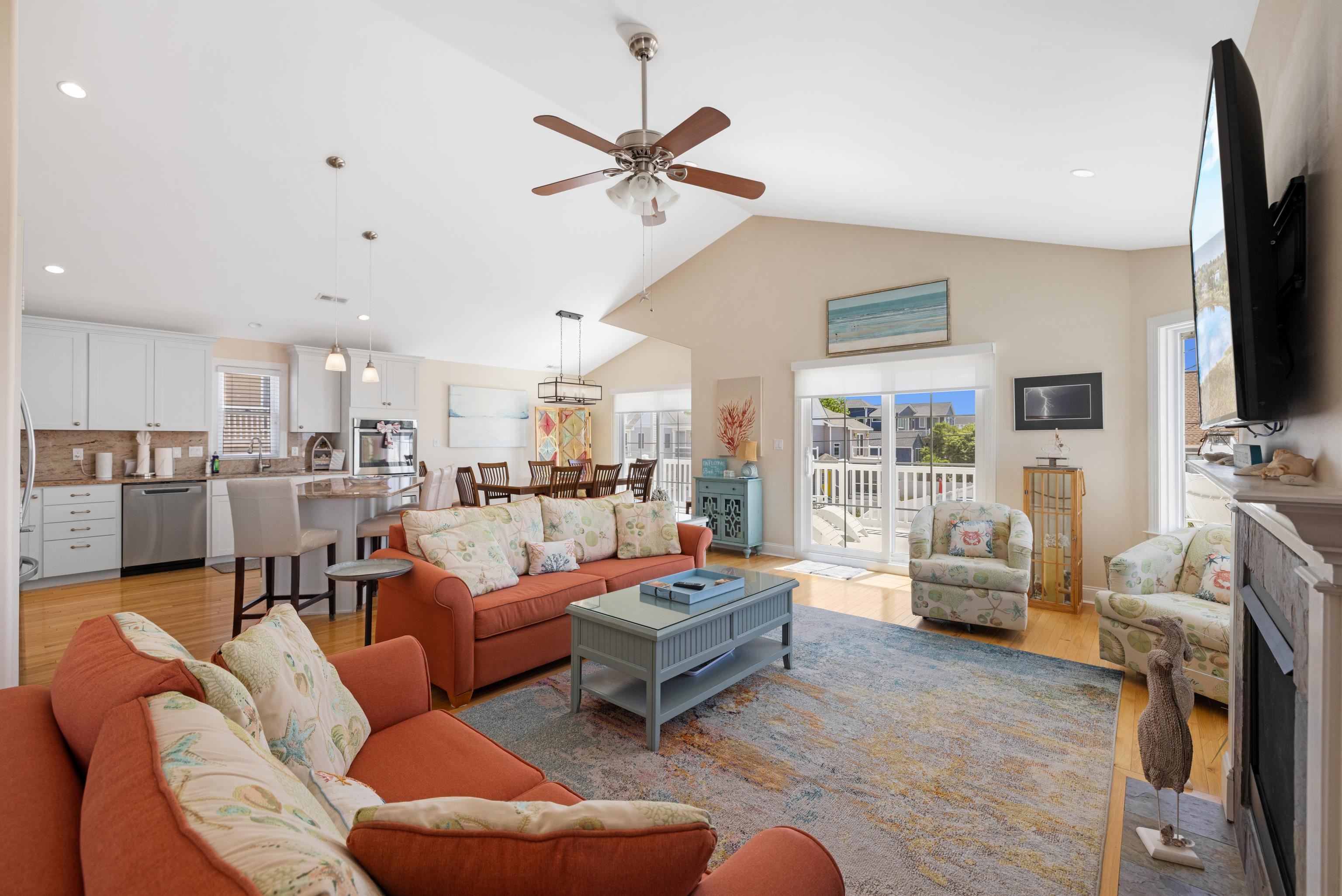 511 Village Road - Picture 17