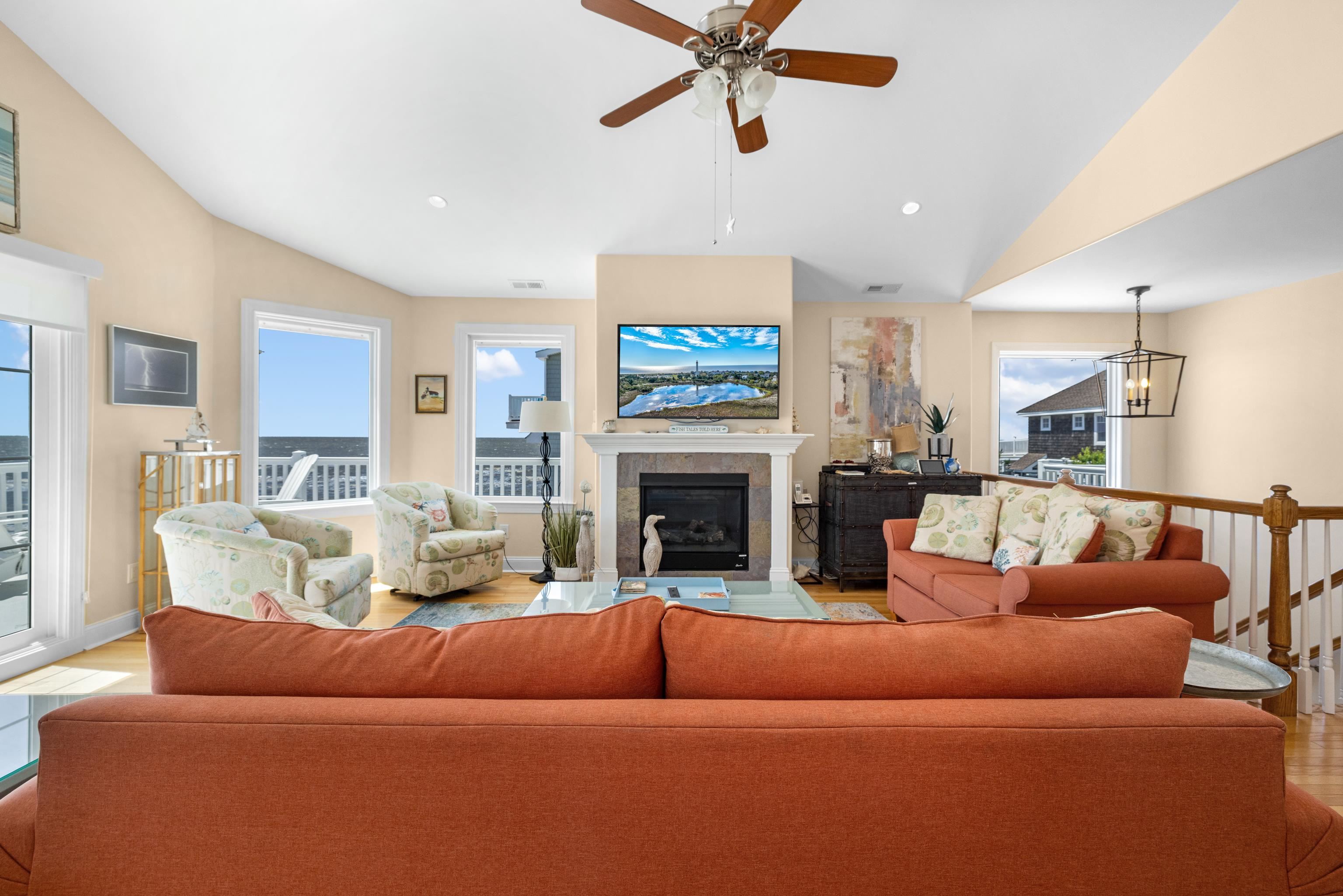 511 Village Road - Picture 8