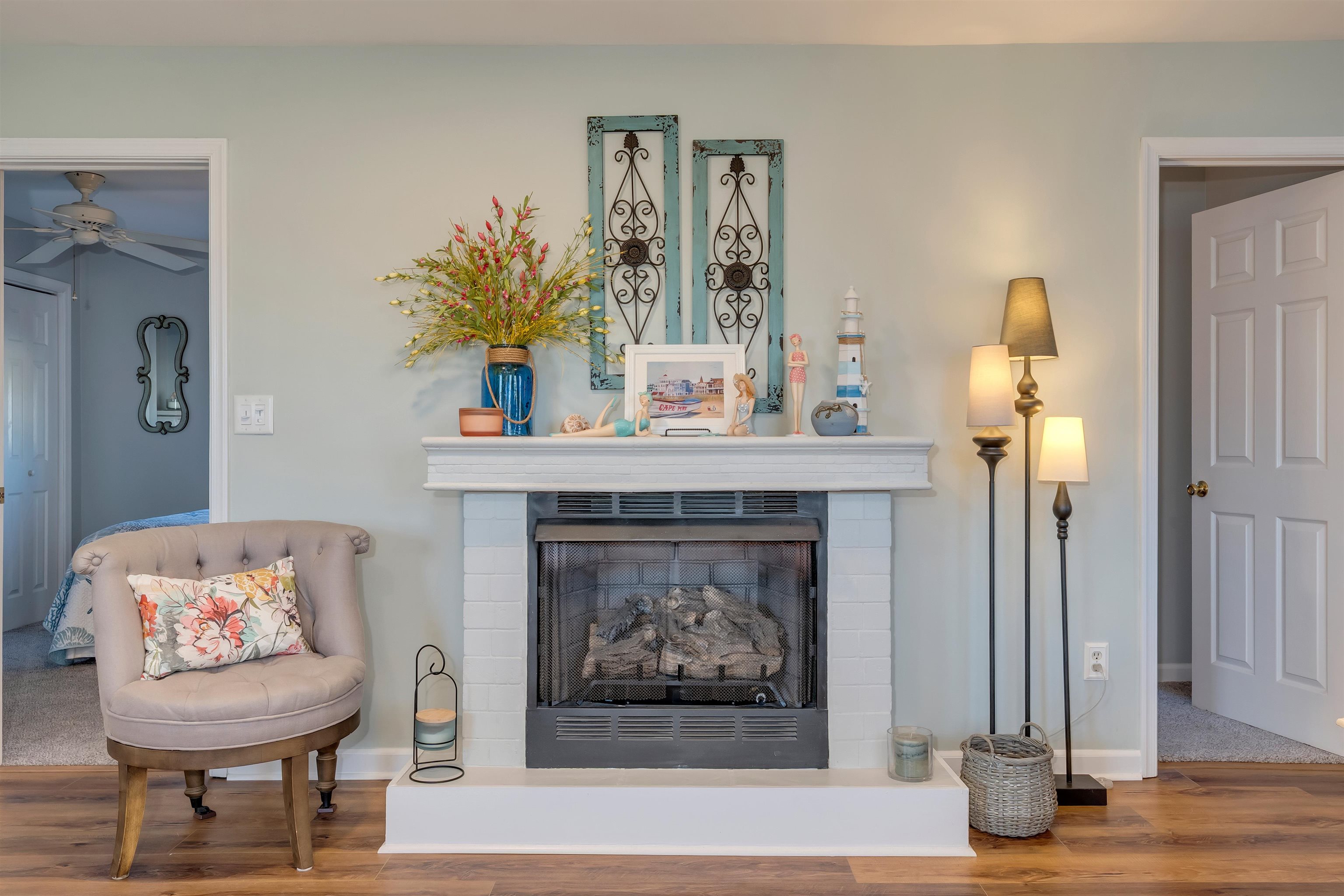 8006 Seaview Avenue - Picture 5