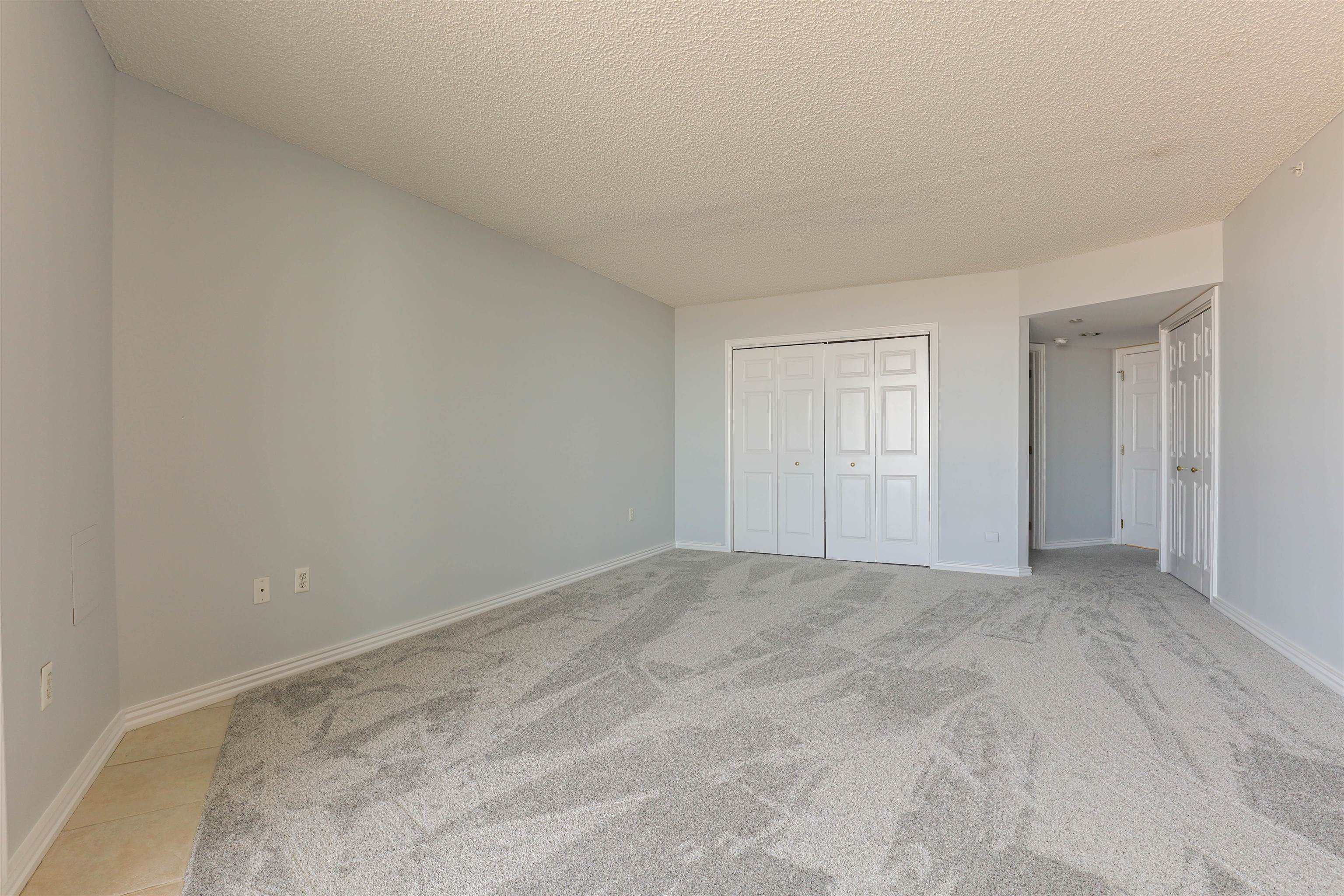 261537 | Photo 26