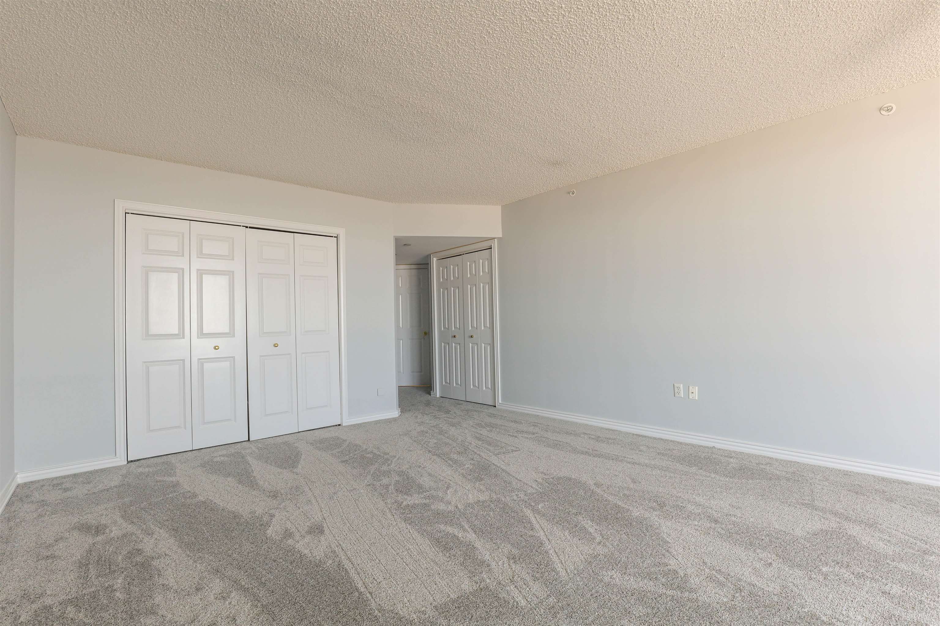 261537 | Photo 27