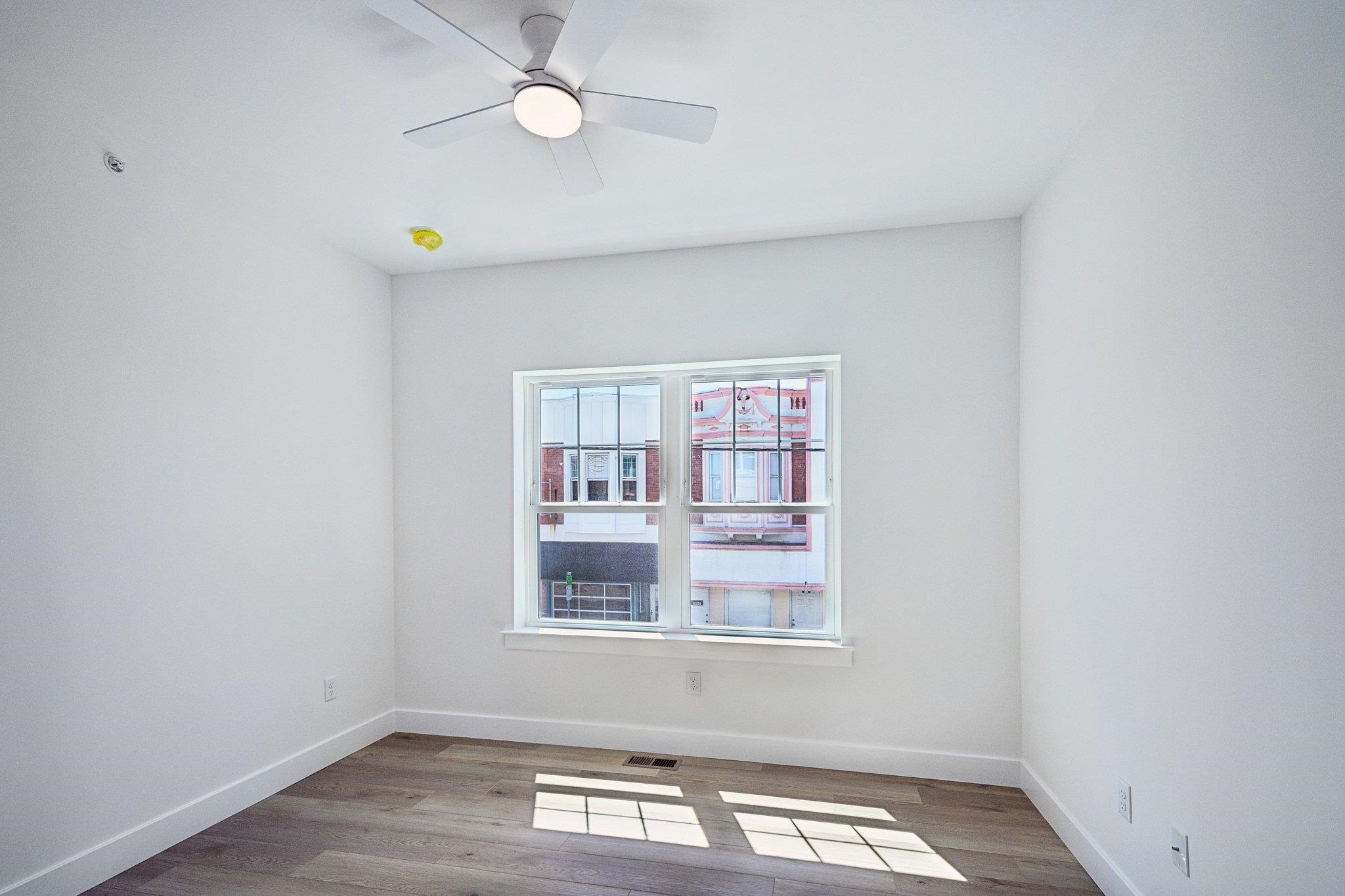 261586 | Photo 21
