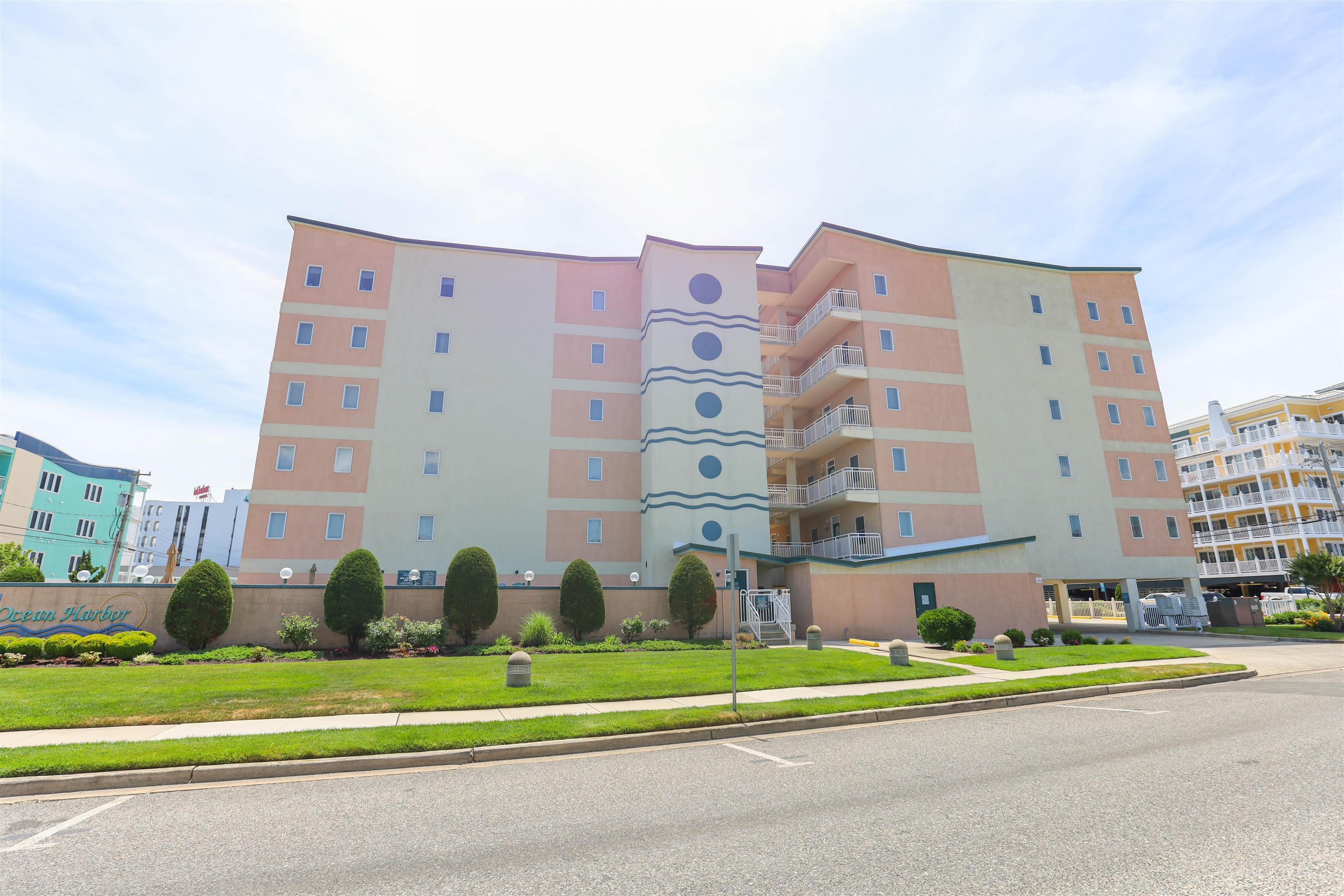 261621 | Photo 23