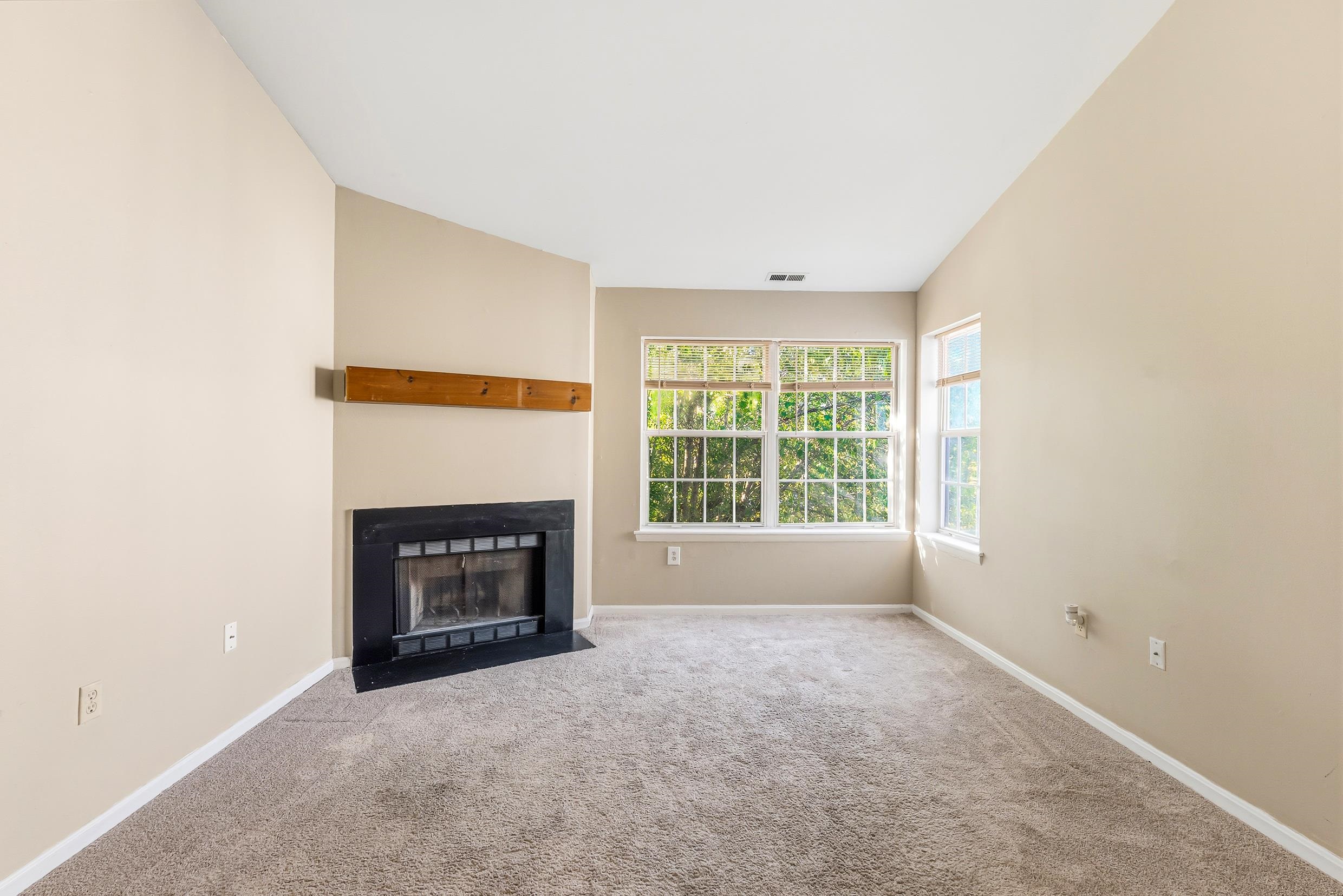 72 Meadow Ridge
