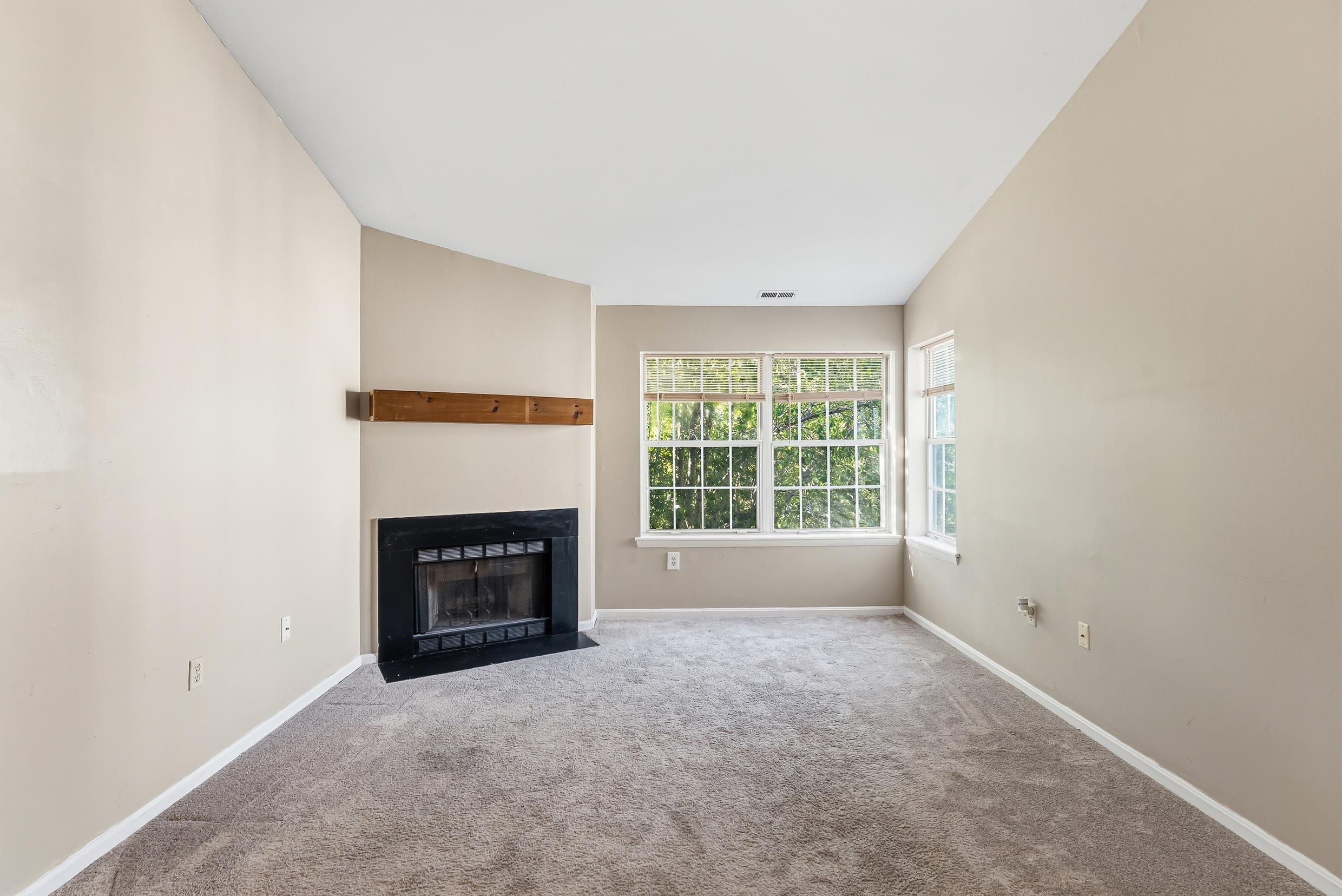 72 Meadow Ridge