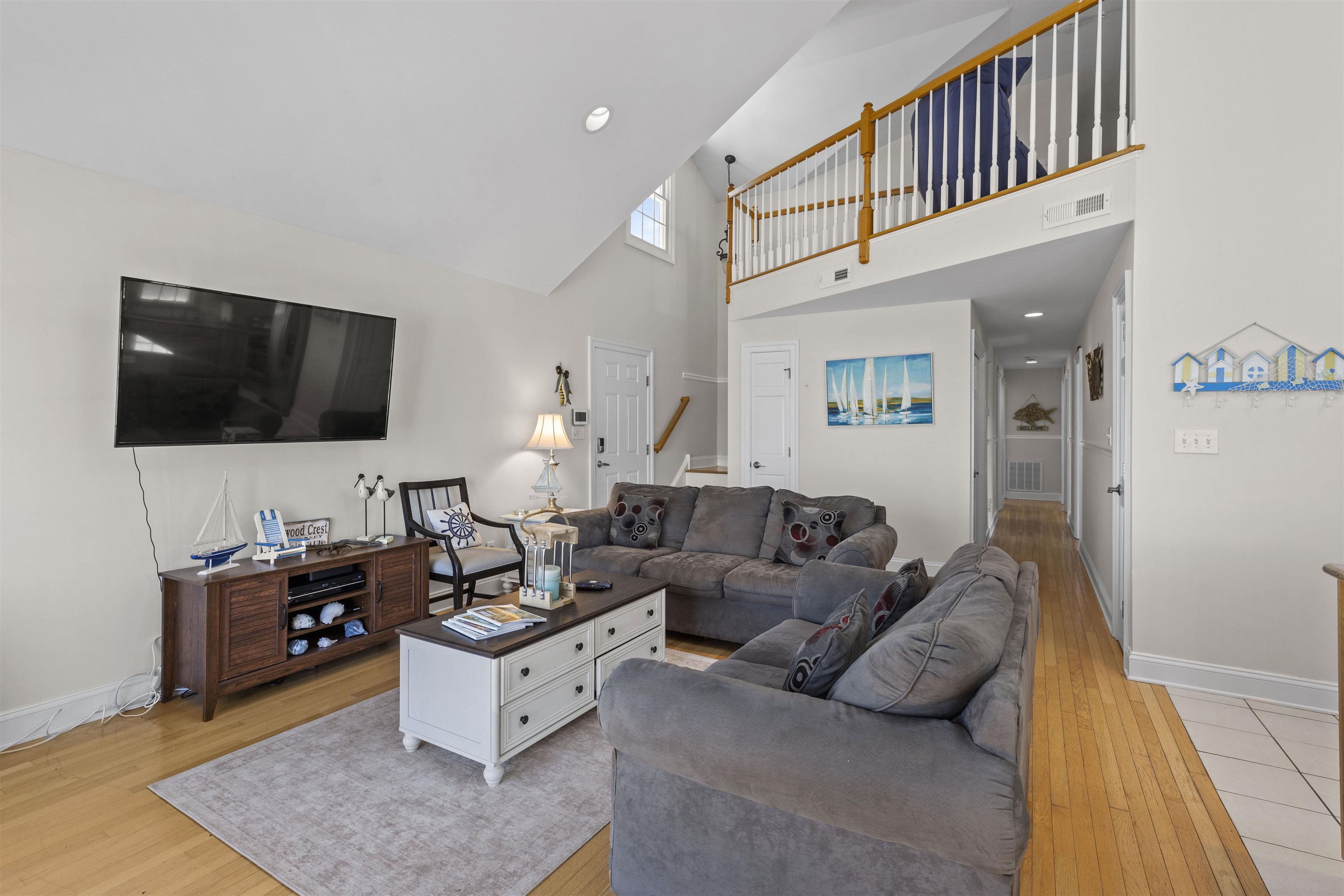 227 E Rochester Avenue