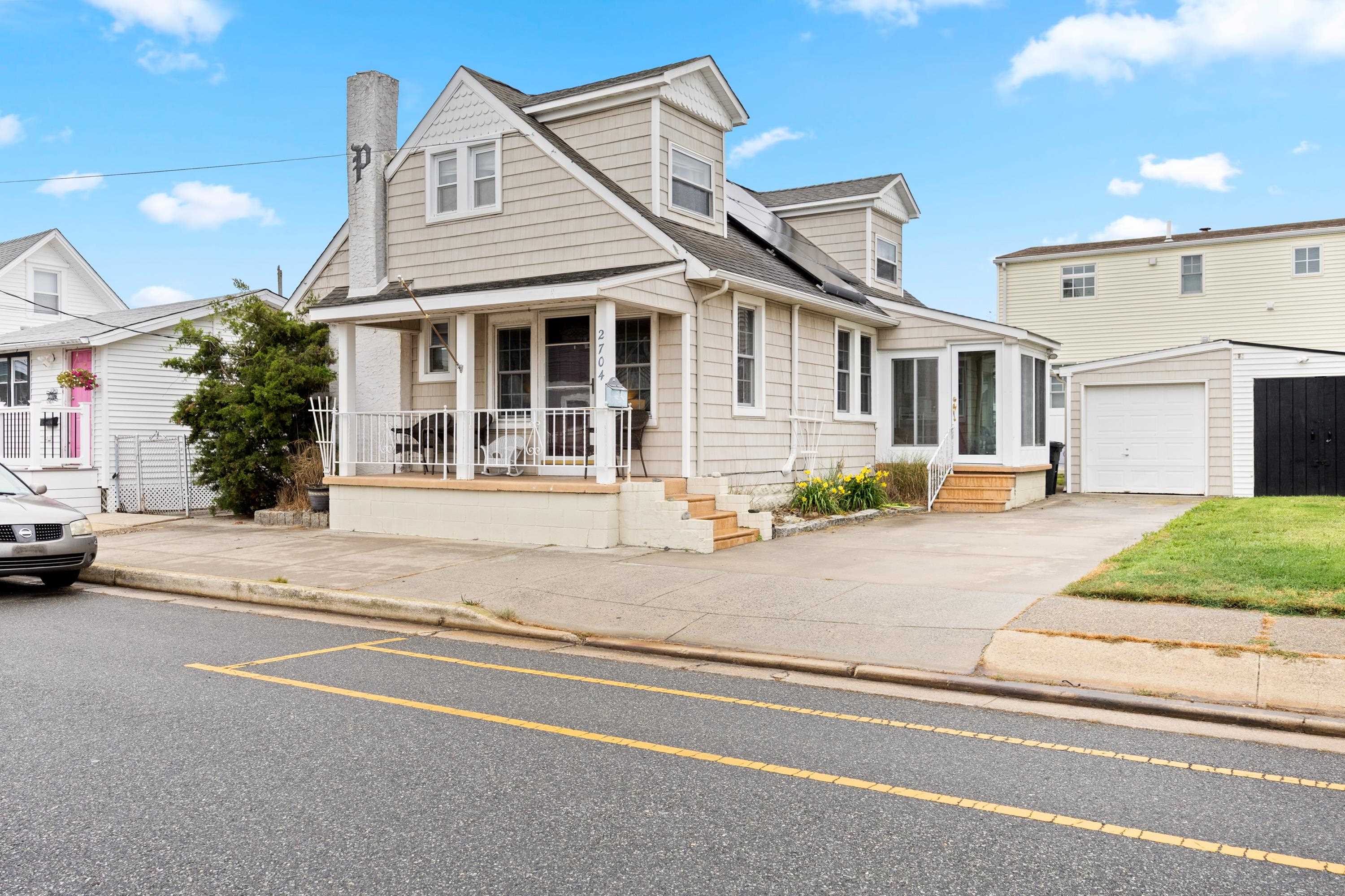  2704 Hudson Avenue - Wildwood