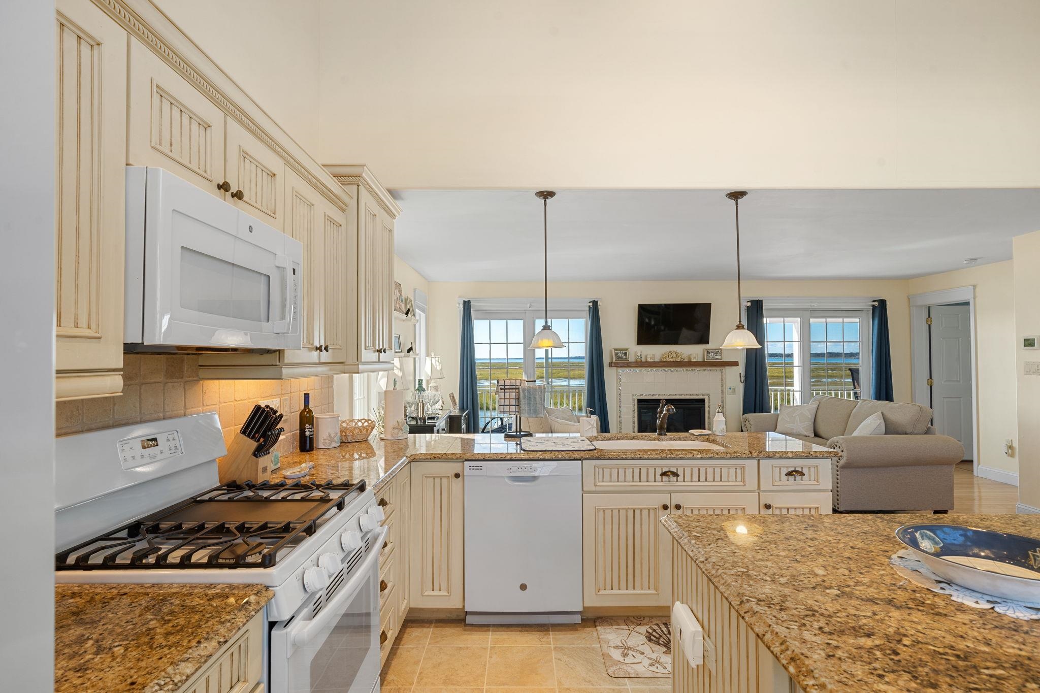 727 A Stone Harbor Boulevard - Picture 18