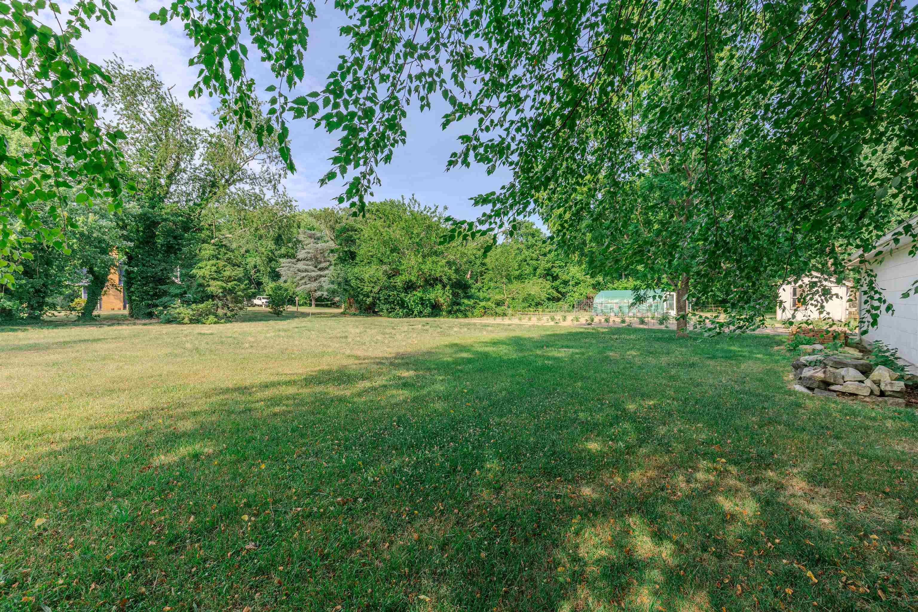 261699 | Photo 29