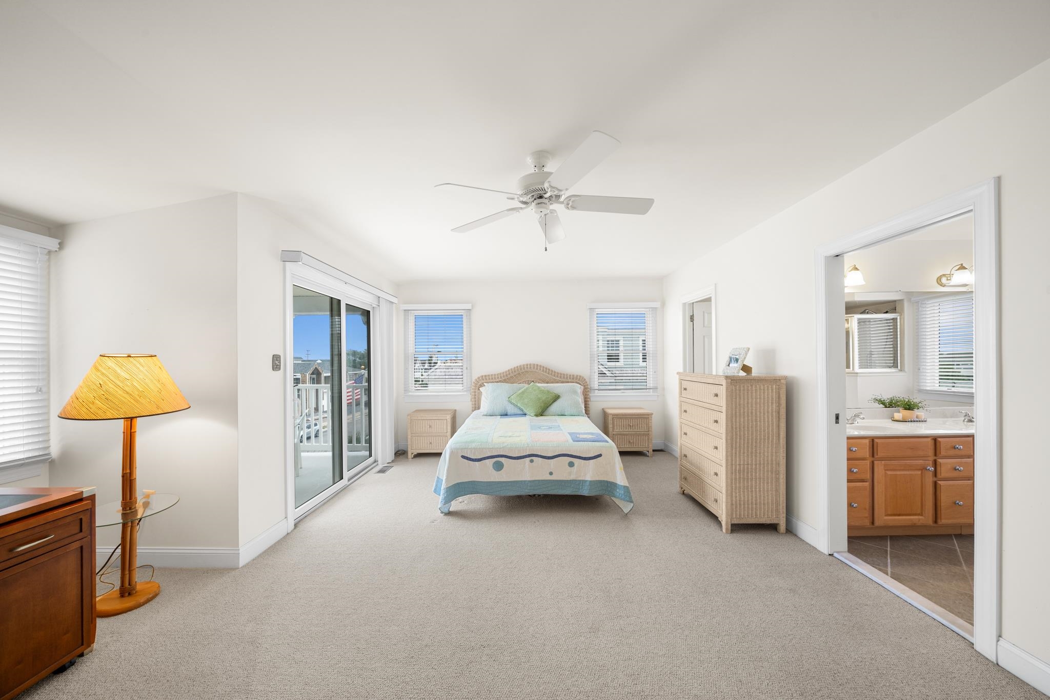 105 40th Street - Picture 31