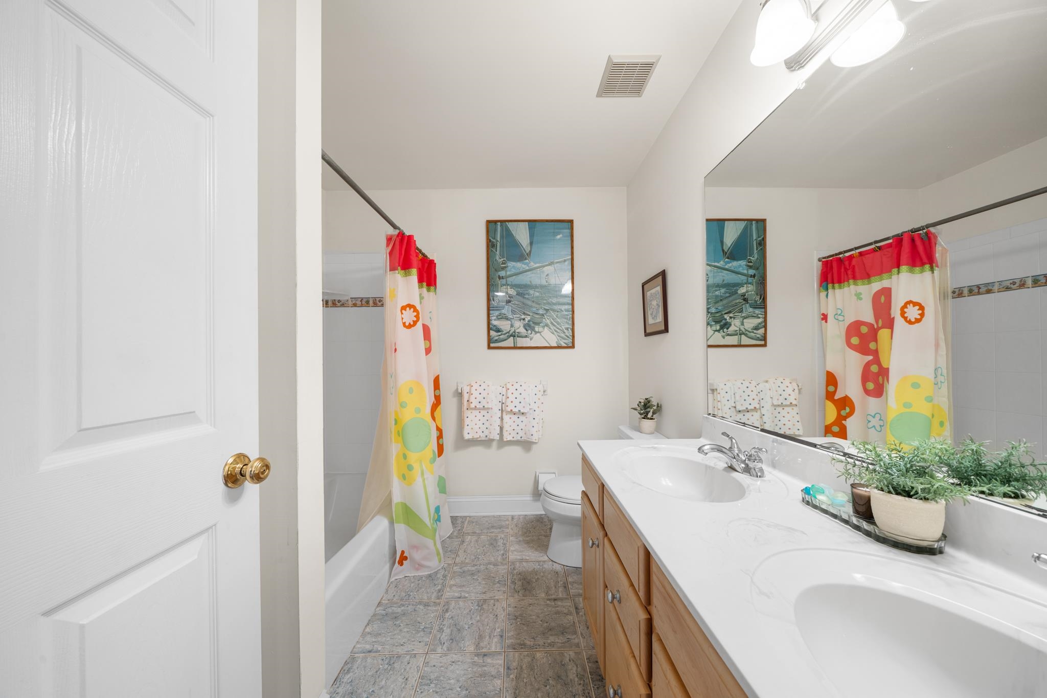 105 40th Street - Picture 38