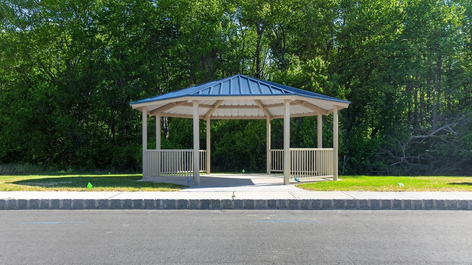 407 Scotty Boulevard - Picture 4