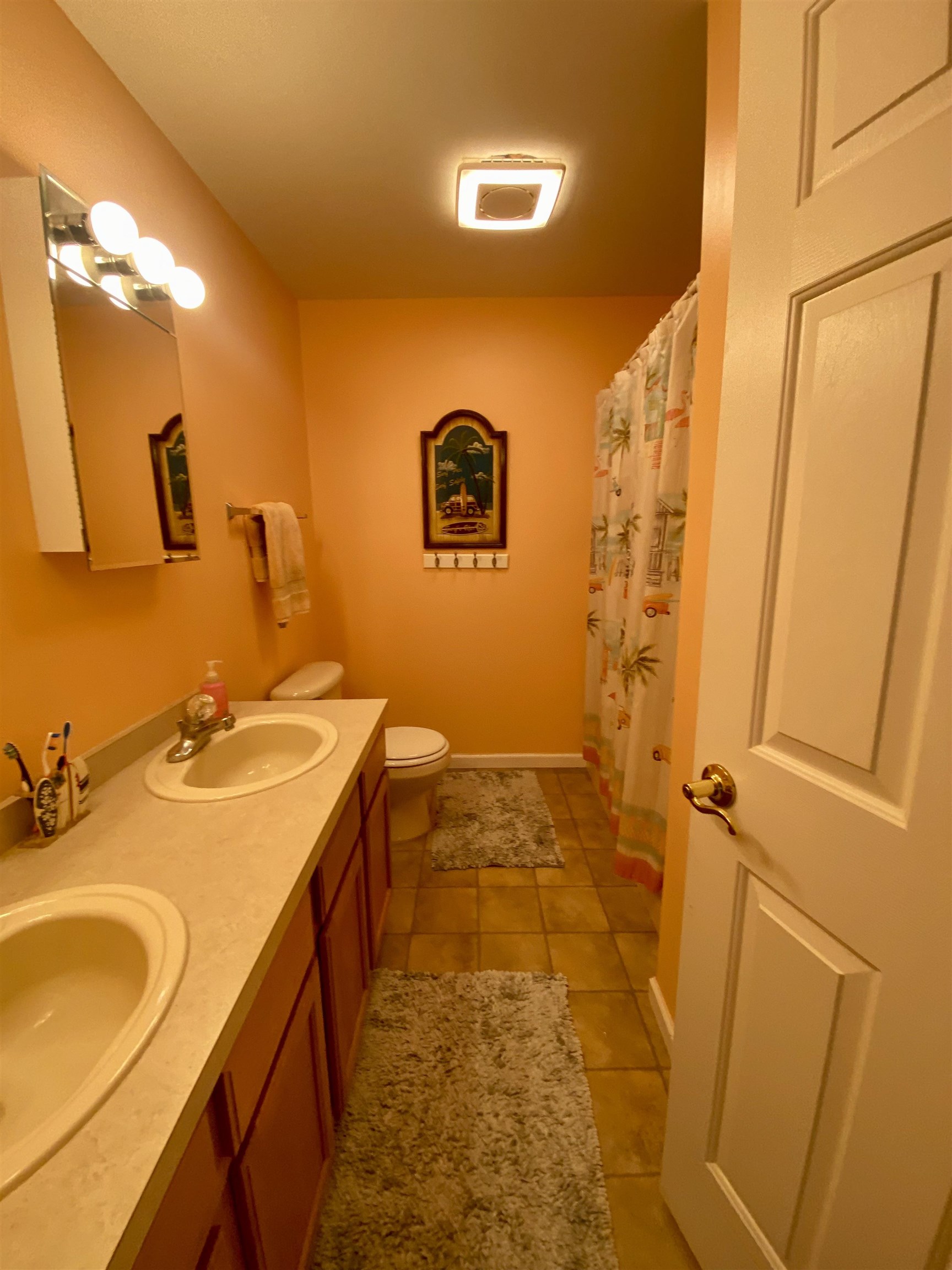261747 | Photo 24
