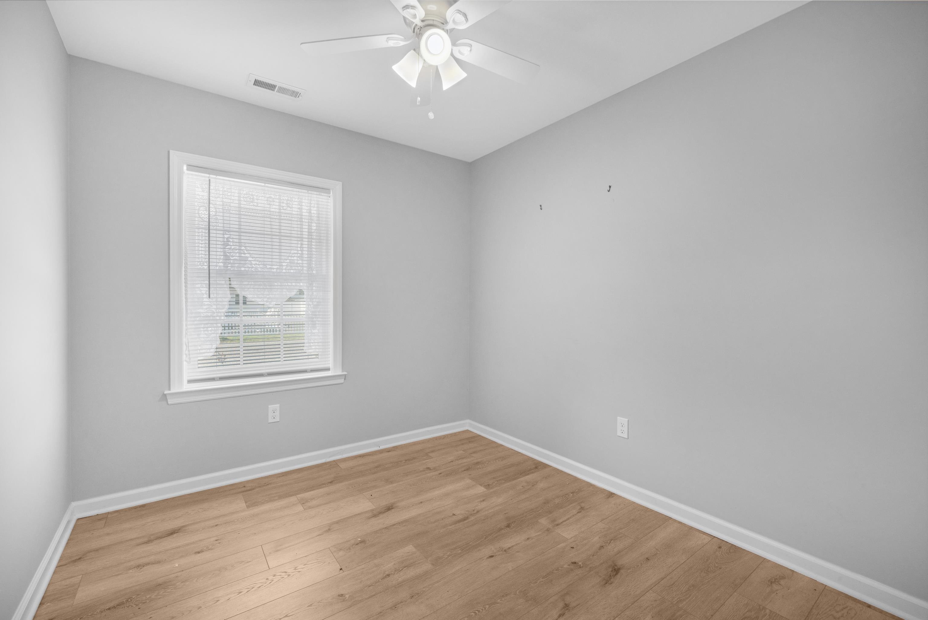 261791 | Photo 22