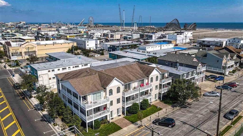 261806