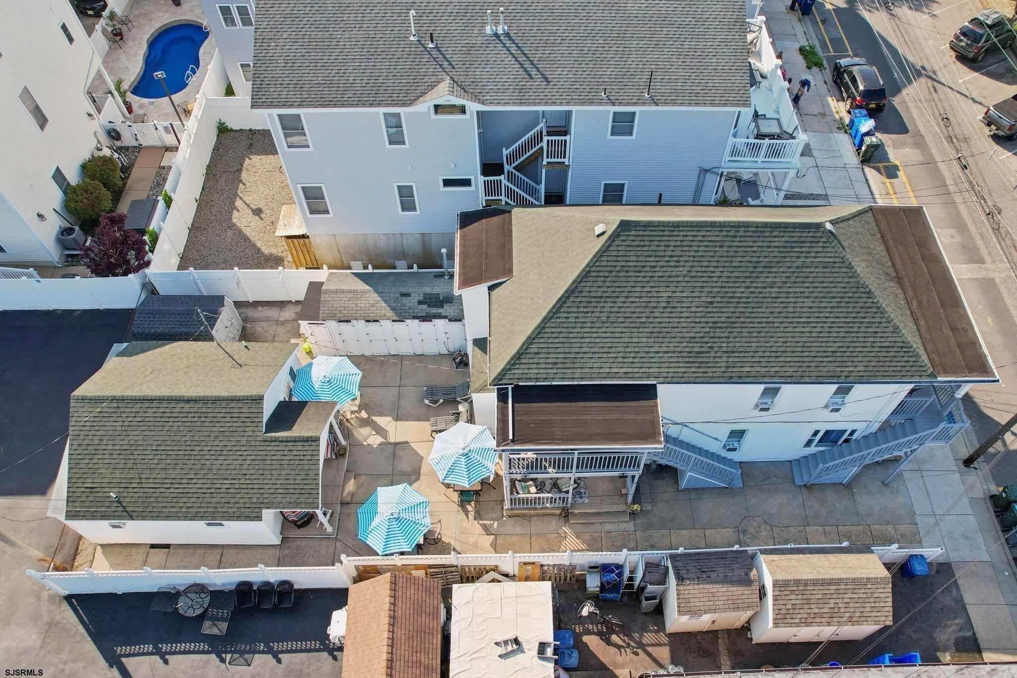 261850 | Photo 22