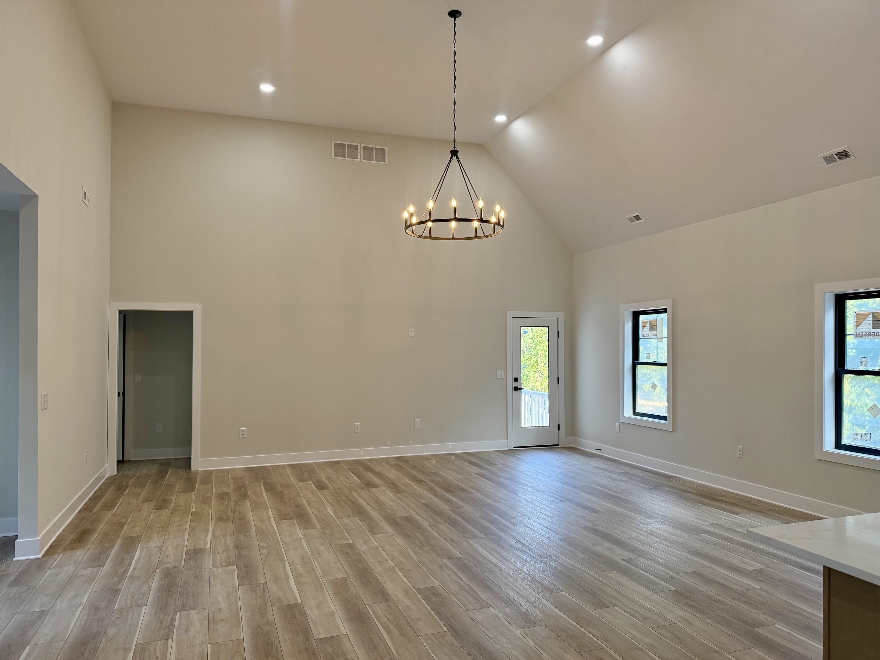 457 Dias Creek Road - Picture 1