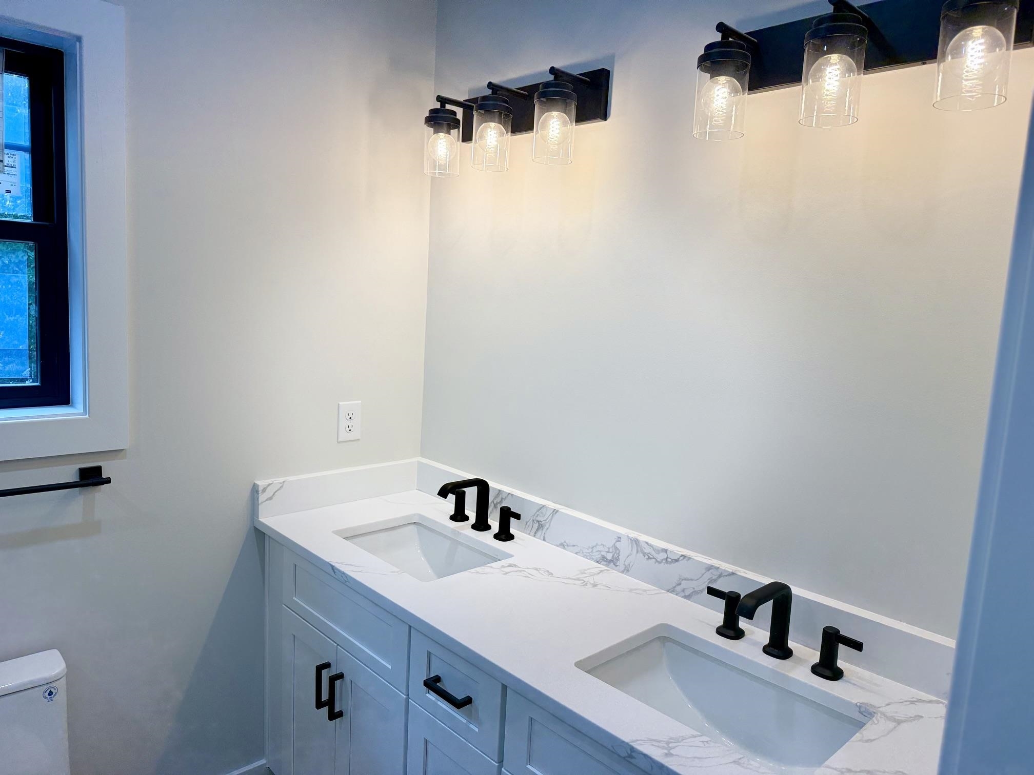 457 Dias Creek Road - Picture 4