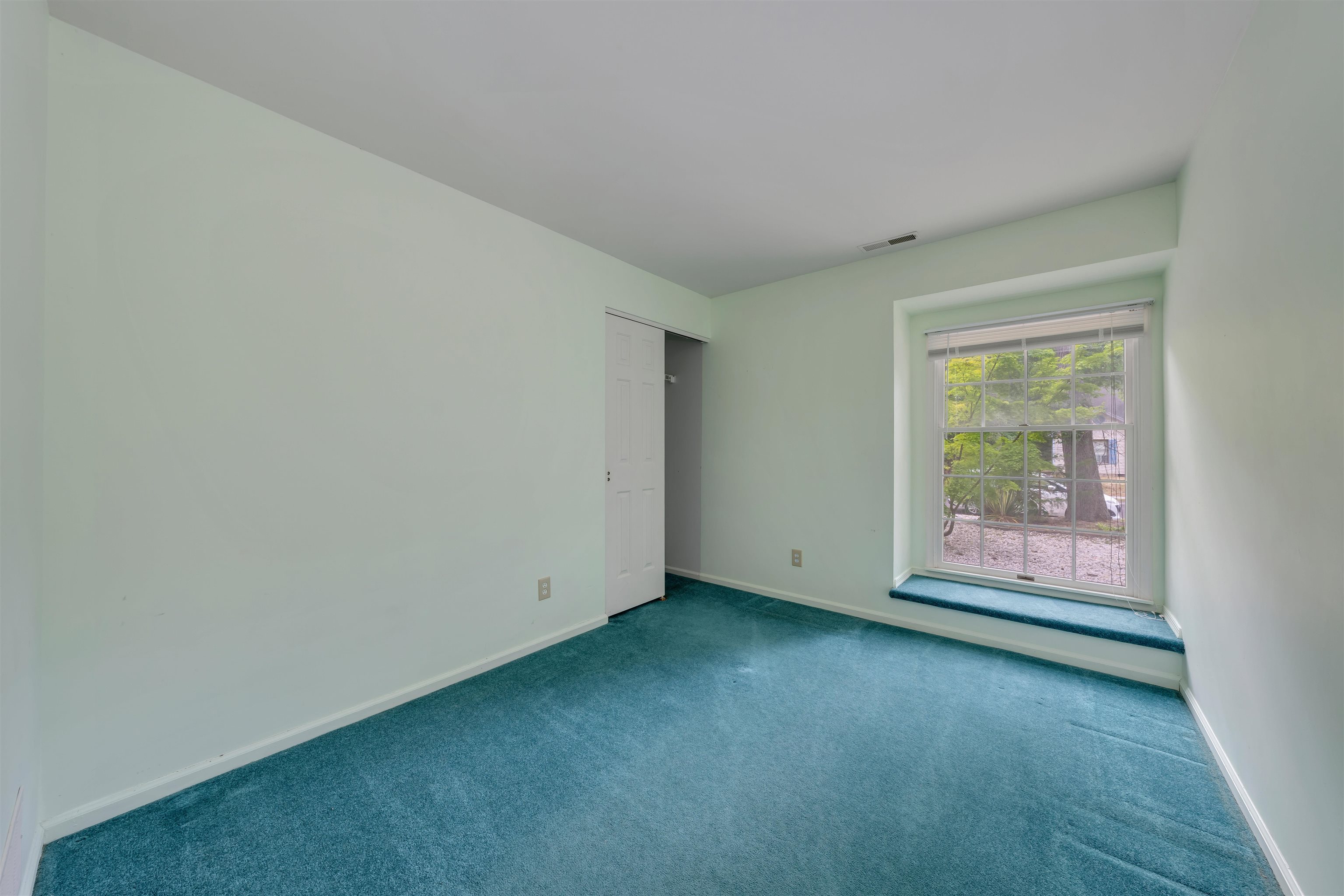 261888 | Photo 25