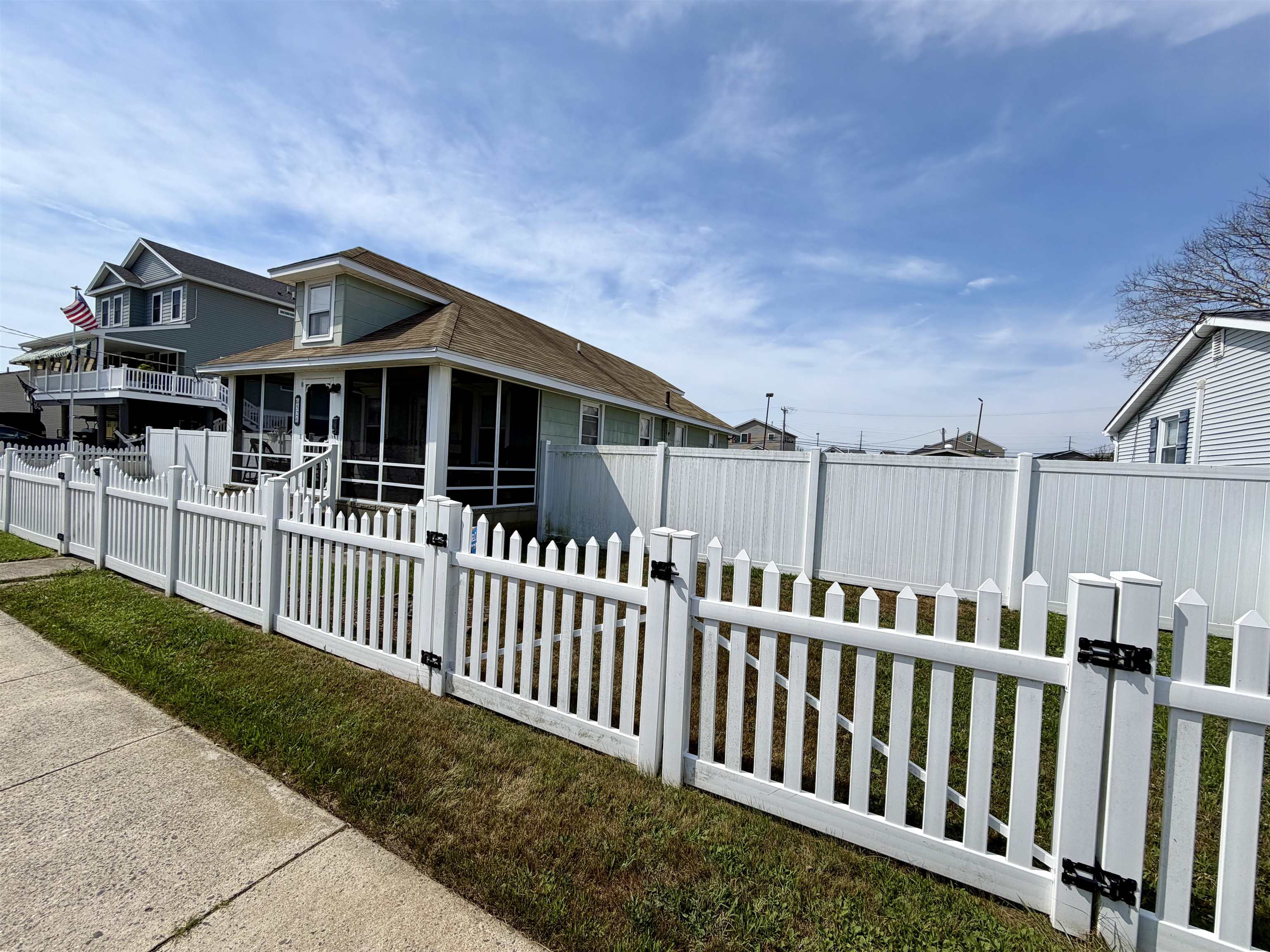  526 W Magnolia Avenue - West Wildwood