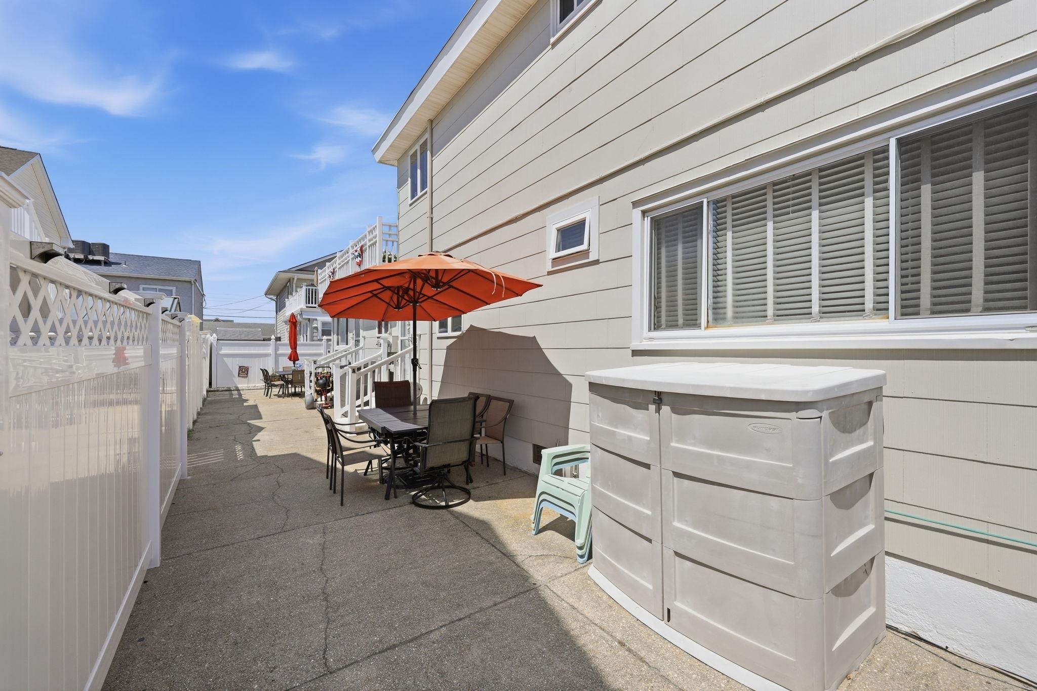 318 E Hollywood Avenue