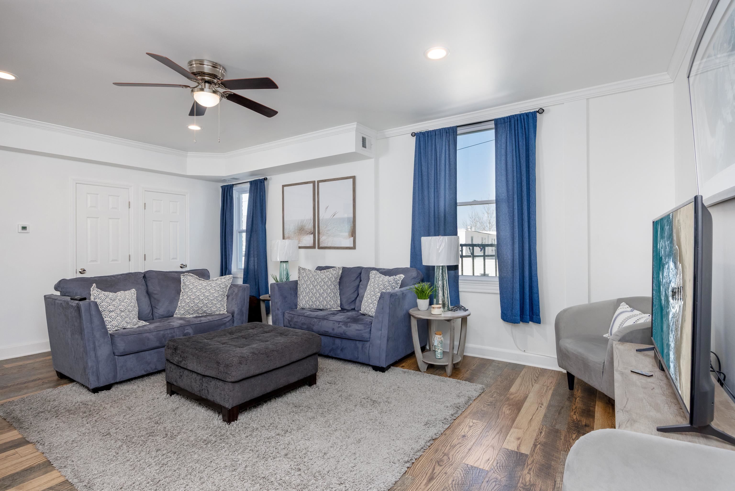210 Ocean Street - Picture 2