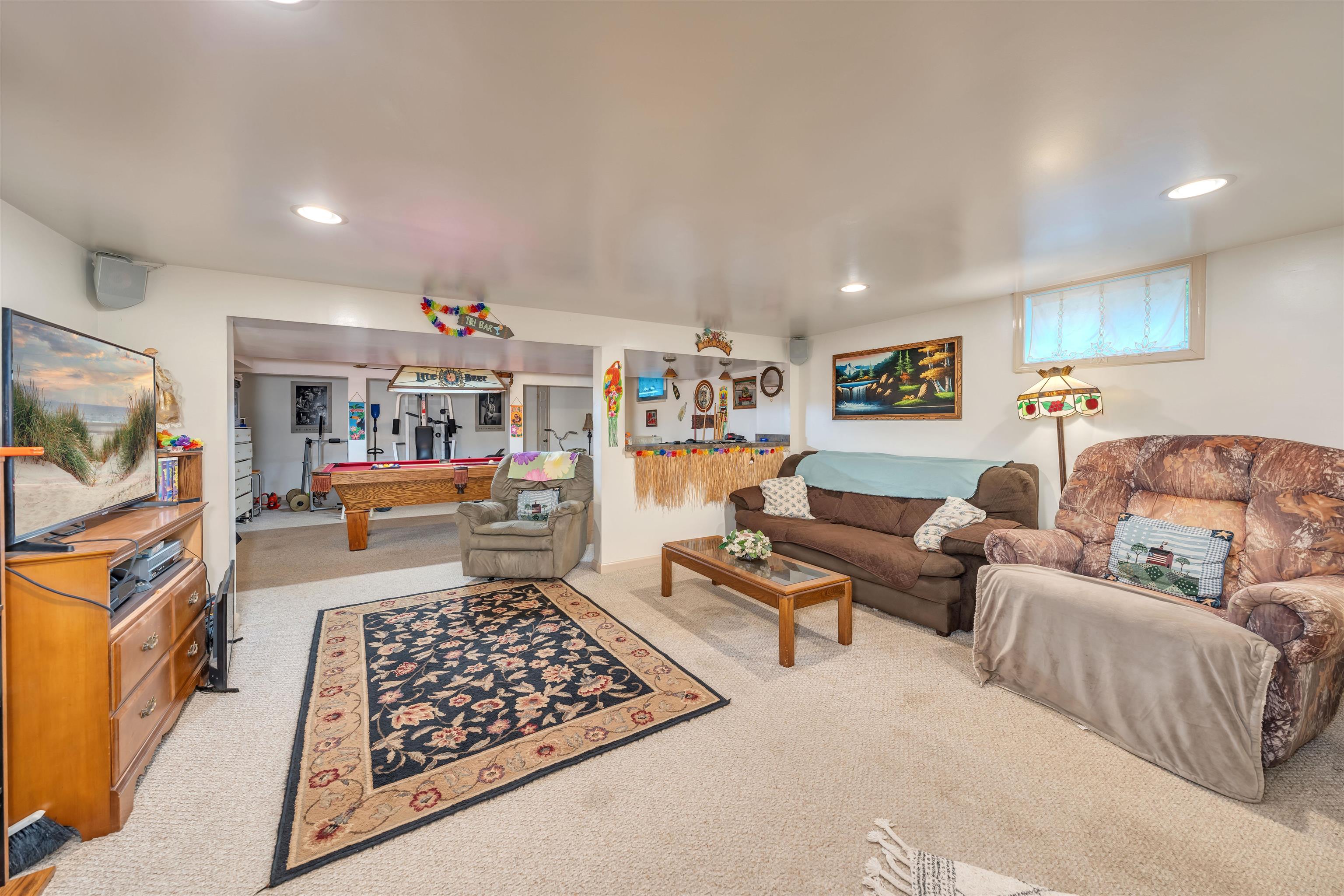 11 Aspen Drive