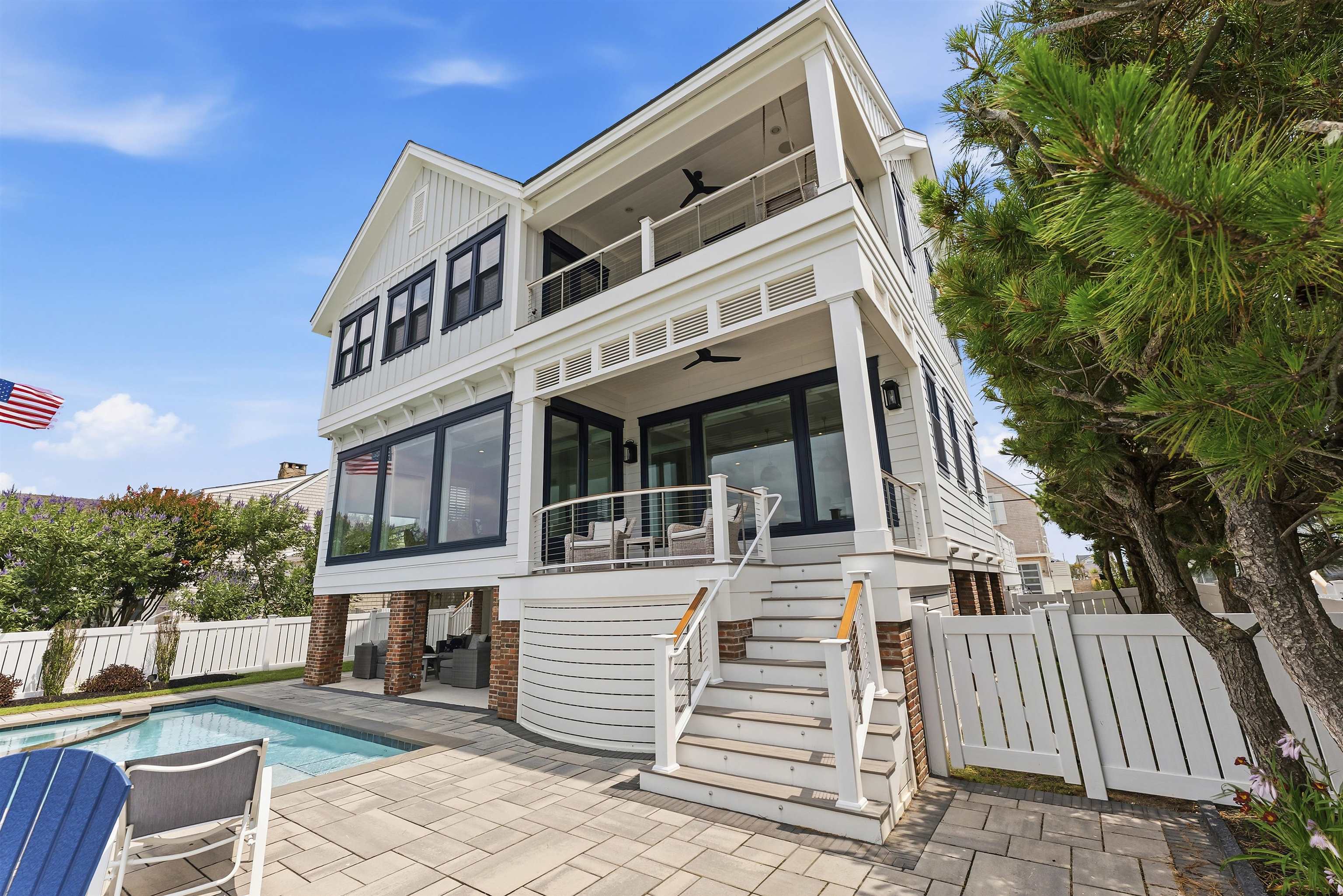 10521 Golden Gate Drive
