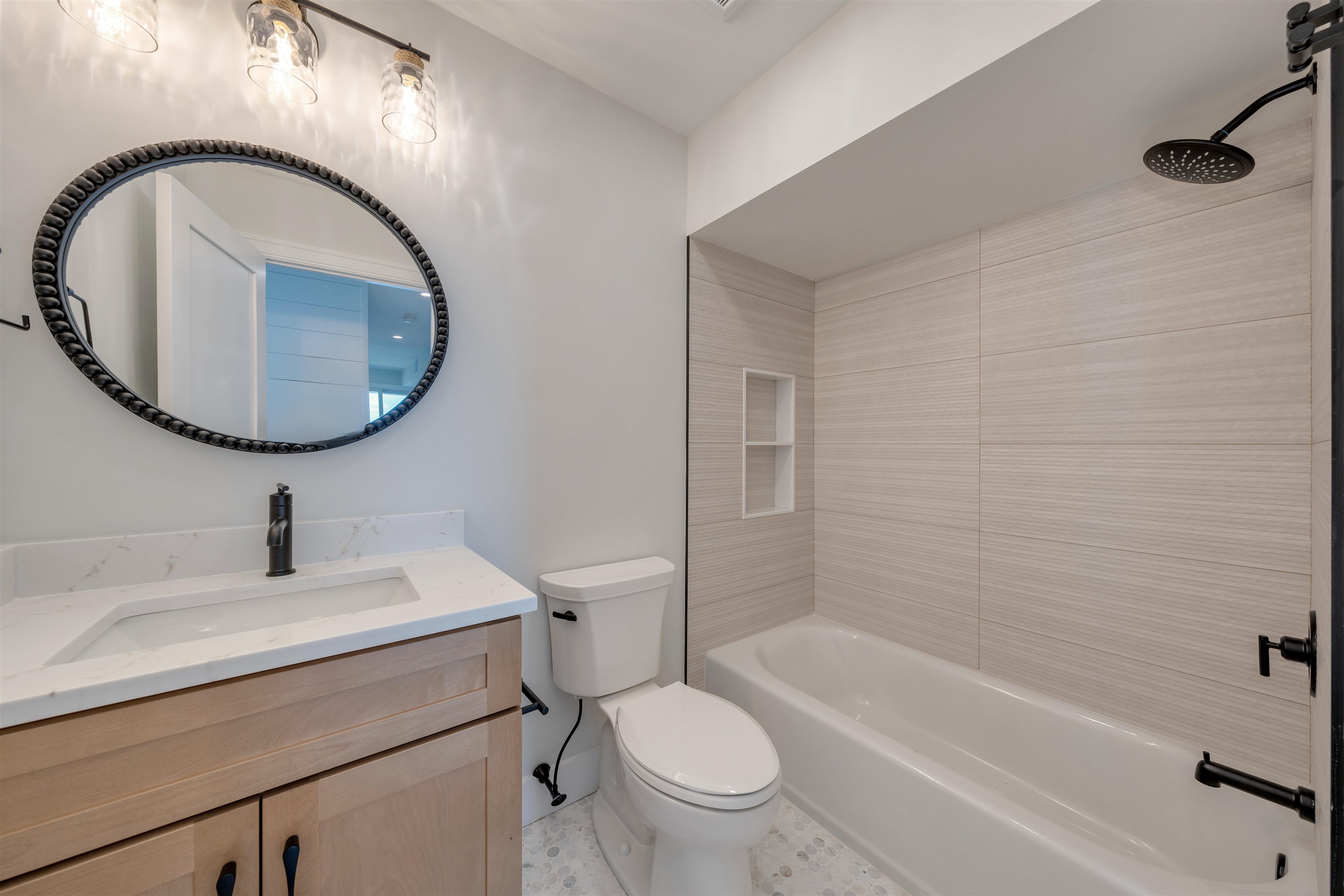 2928 Ocean Drive - Picture 15