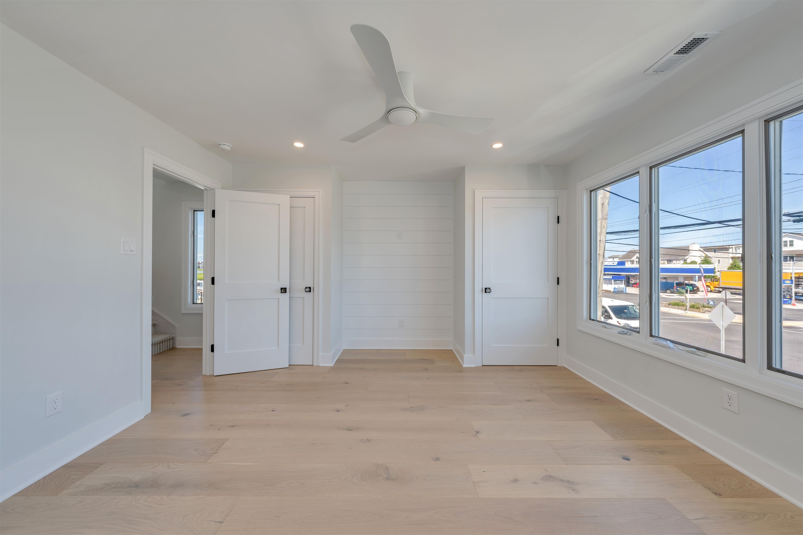 2928 Ocean Drive - Picture 17