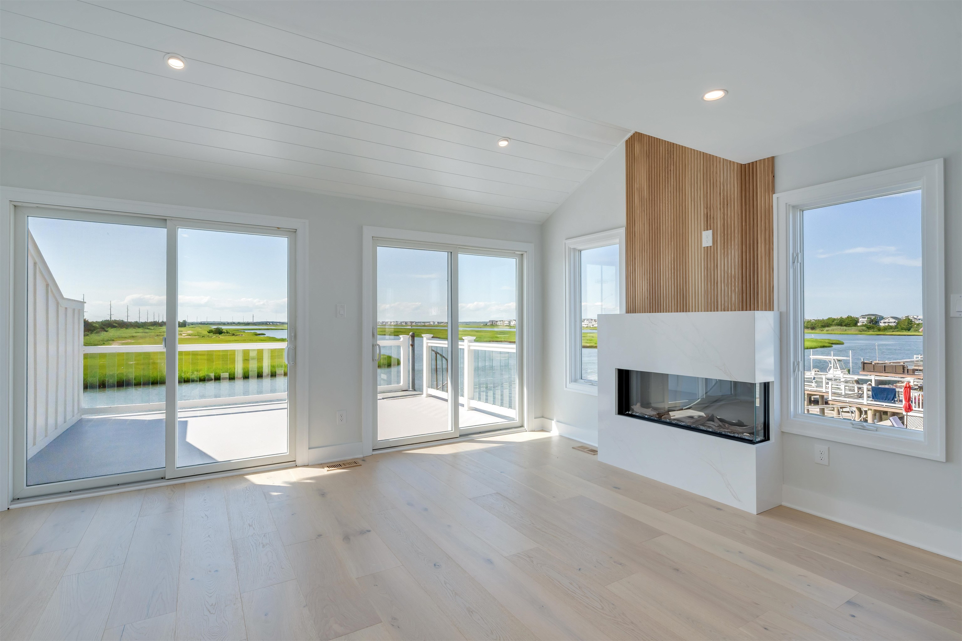 2928 Ocean Drive - Picture 24