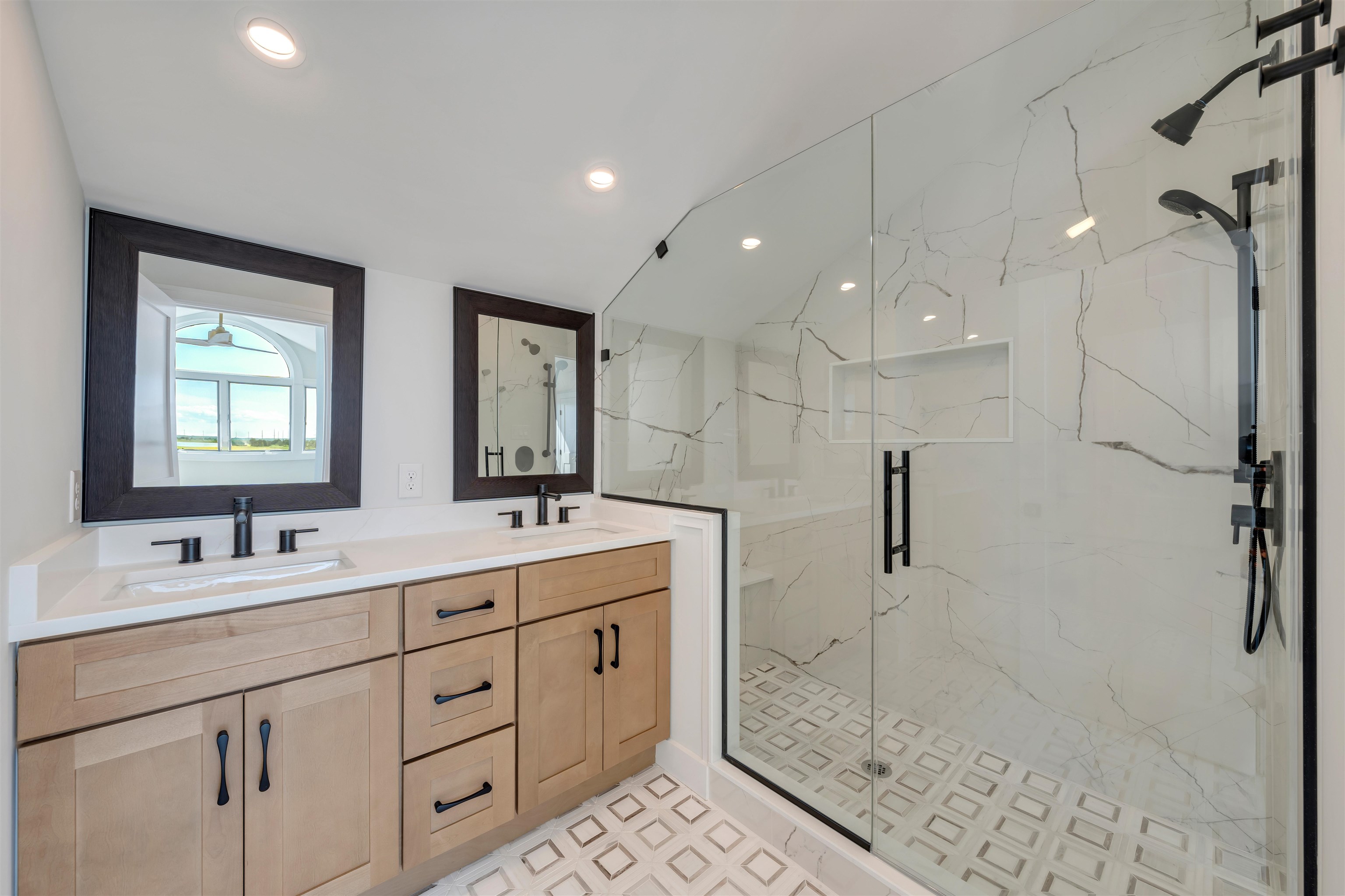 2928 Ocean Drive - Picture 38